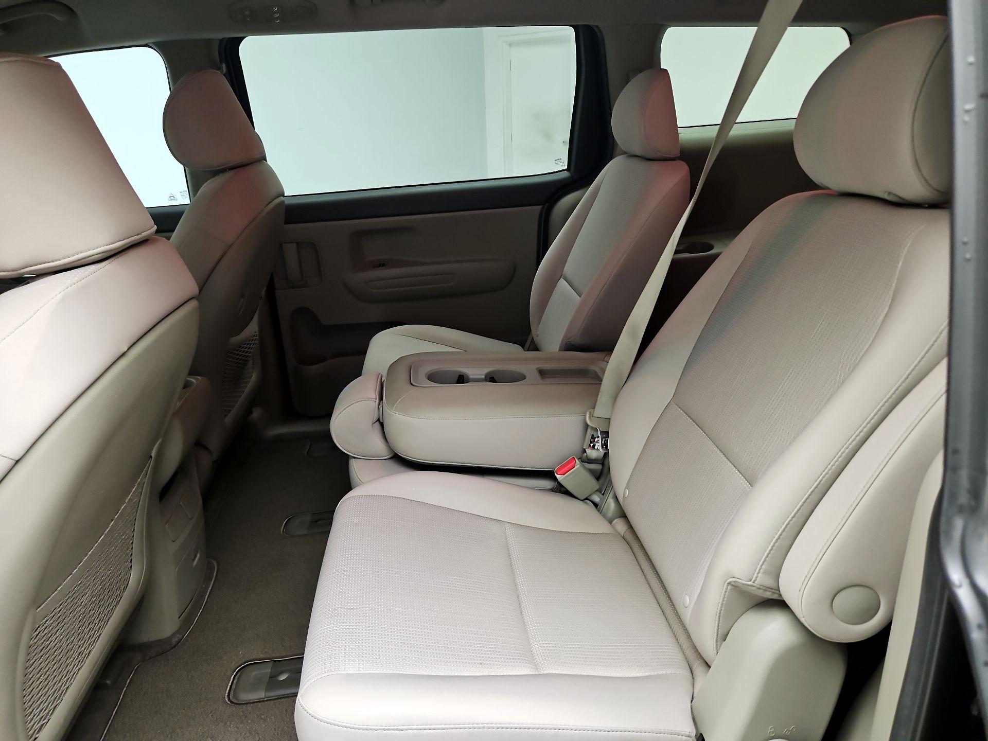 Thumbnail: 2020 Kia Sedona - 19
