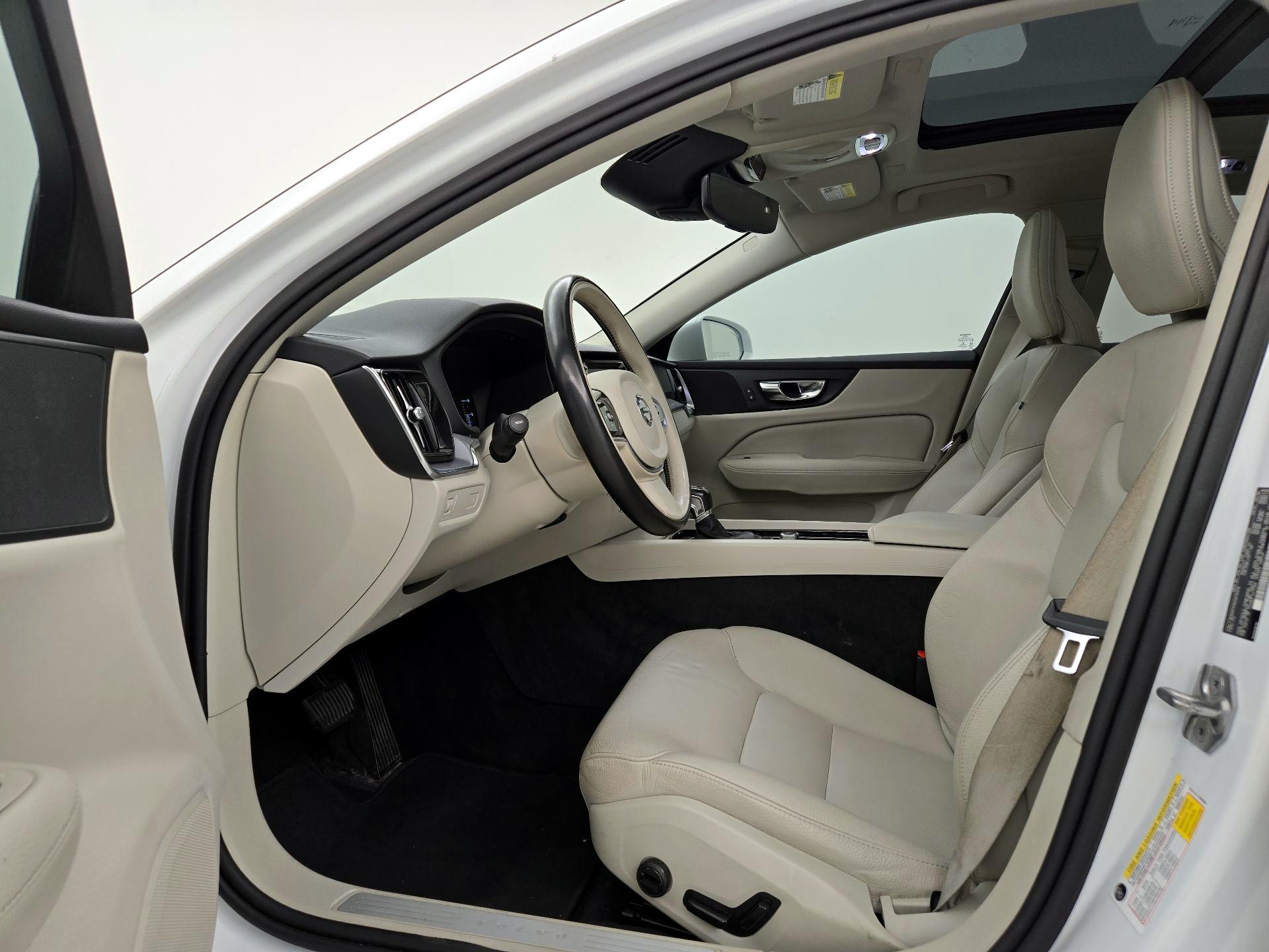 Thumbnail: 2019 Volvo S60 - 11