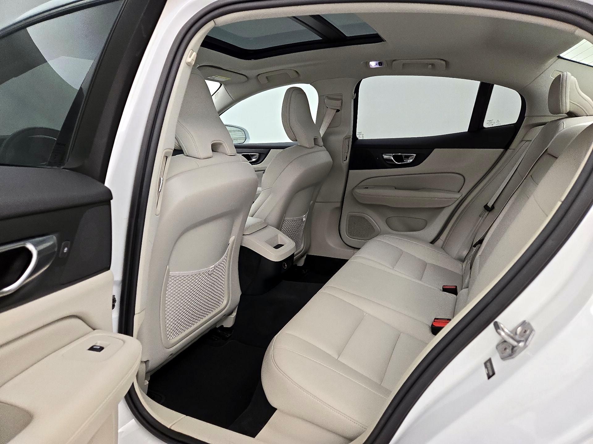 Thumbnail: 2019 Volvo S60 - 20