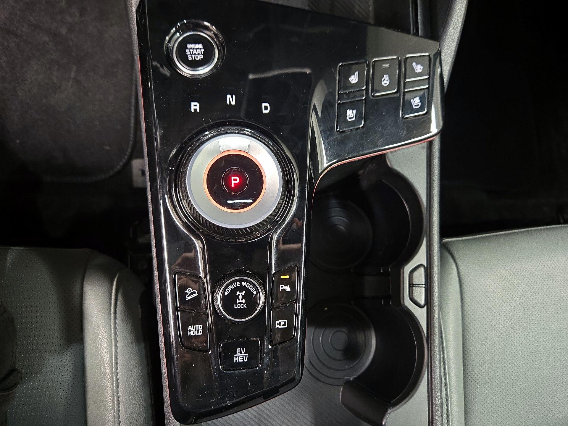 Thumbnail: 2023 Kia Sportage - 18
