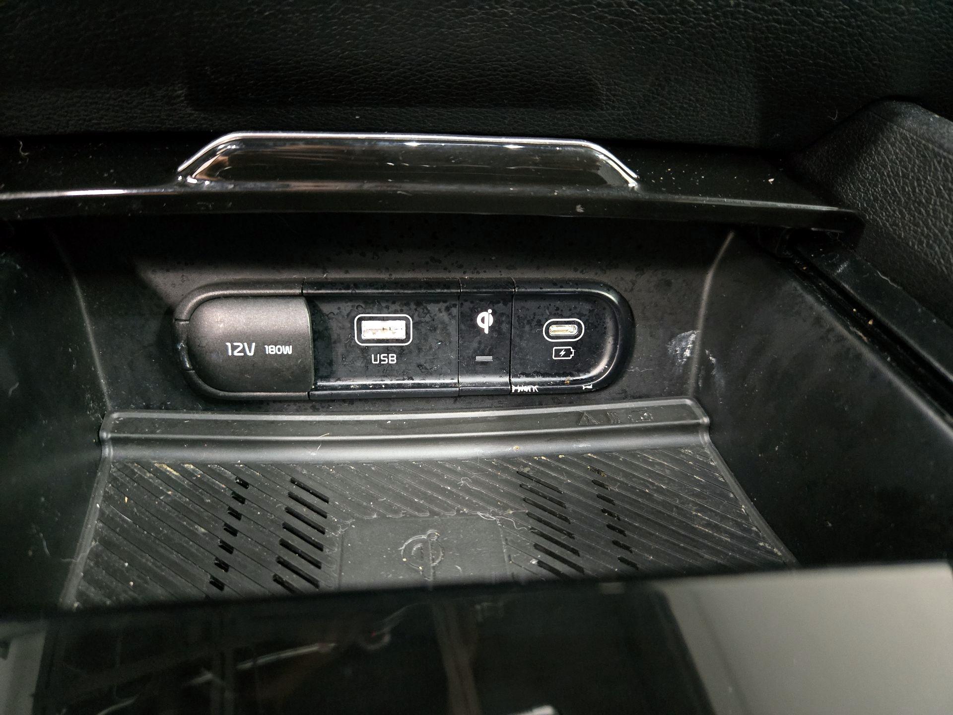 Thumbnail: 2023 Kia Sportage - 19