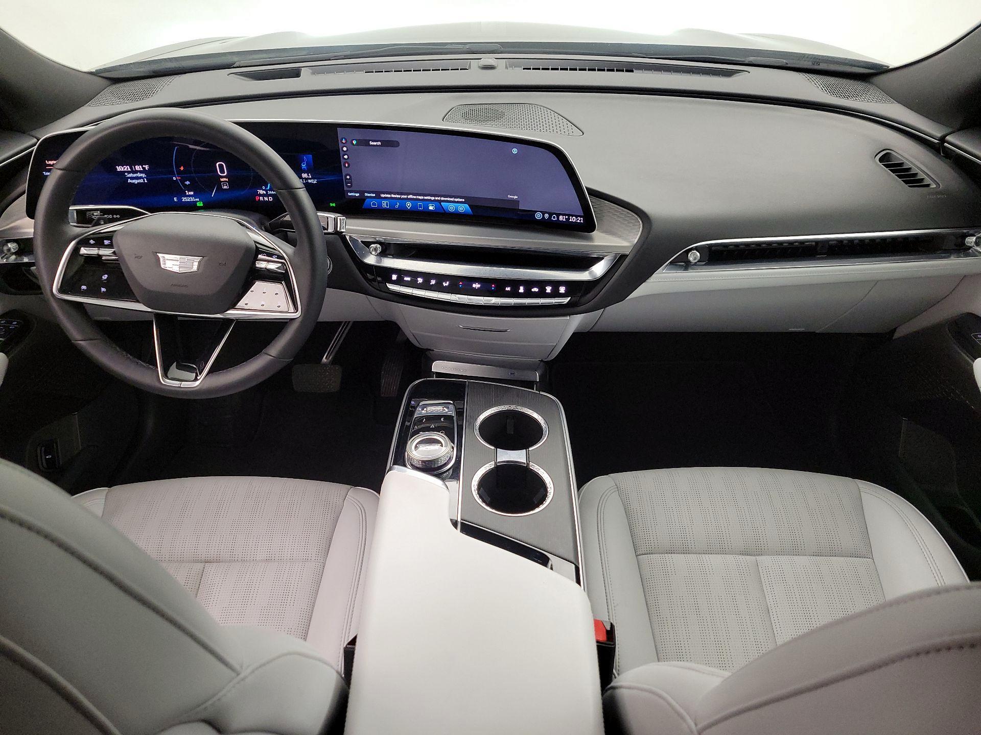 Thumbnail: 2024 Cadillac Lyriq - 9