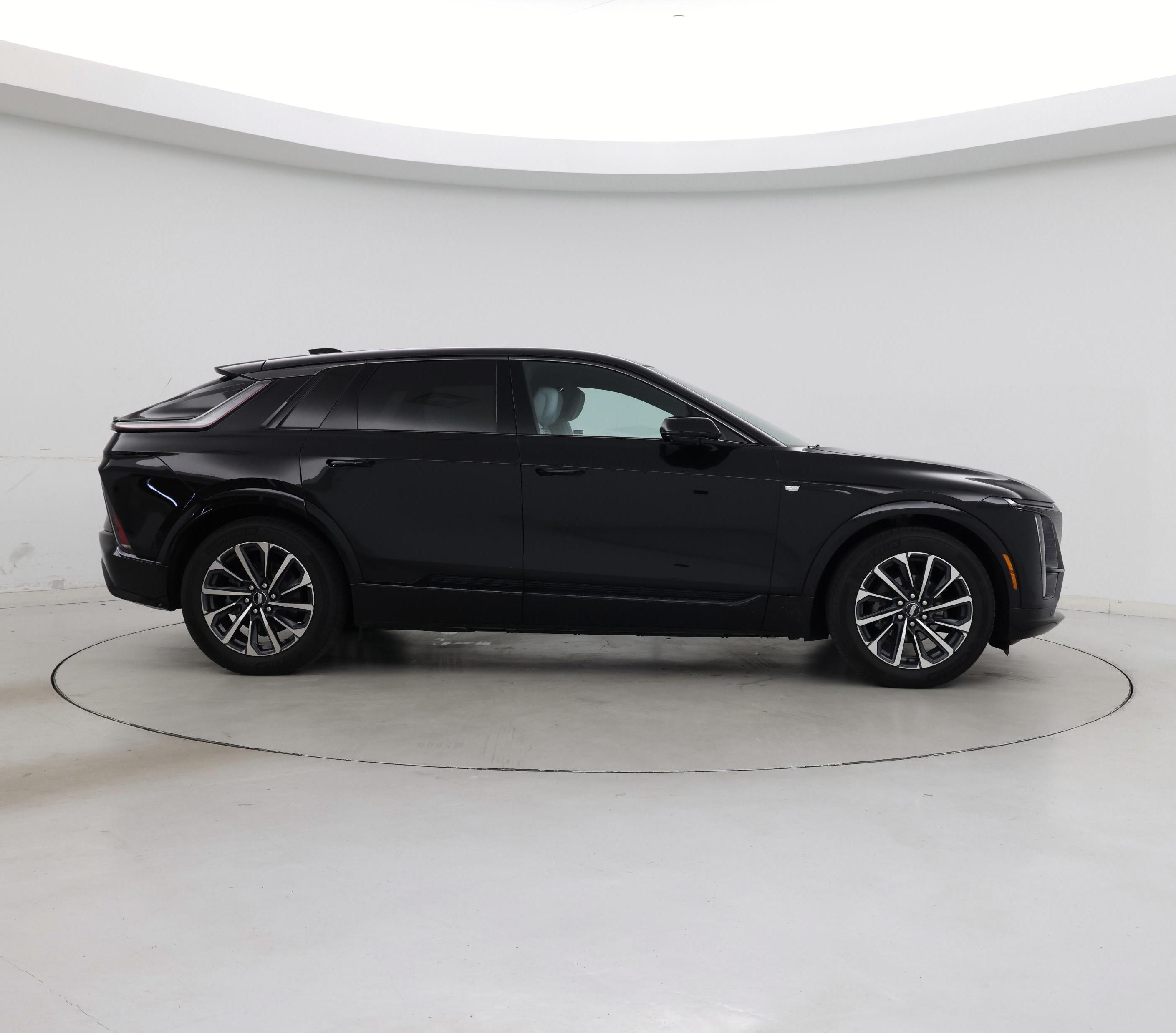 Thumbnail: 2024 Cadillac Lyriq - 7