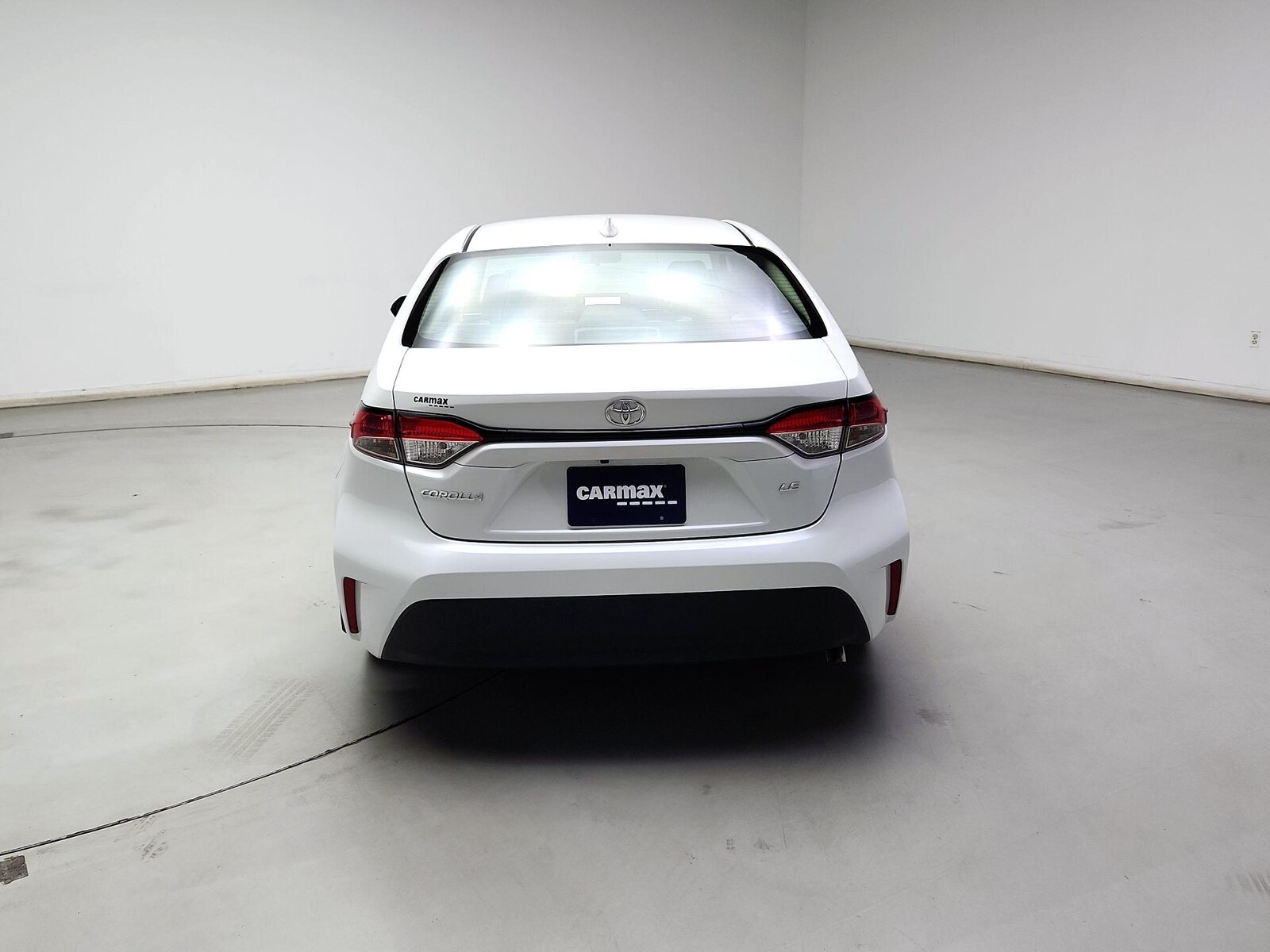 2025 Toyota Corolla LE - Photo 6