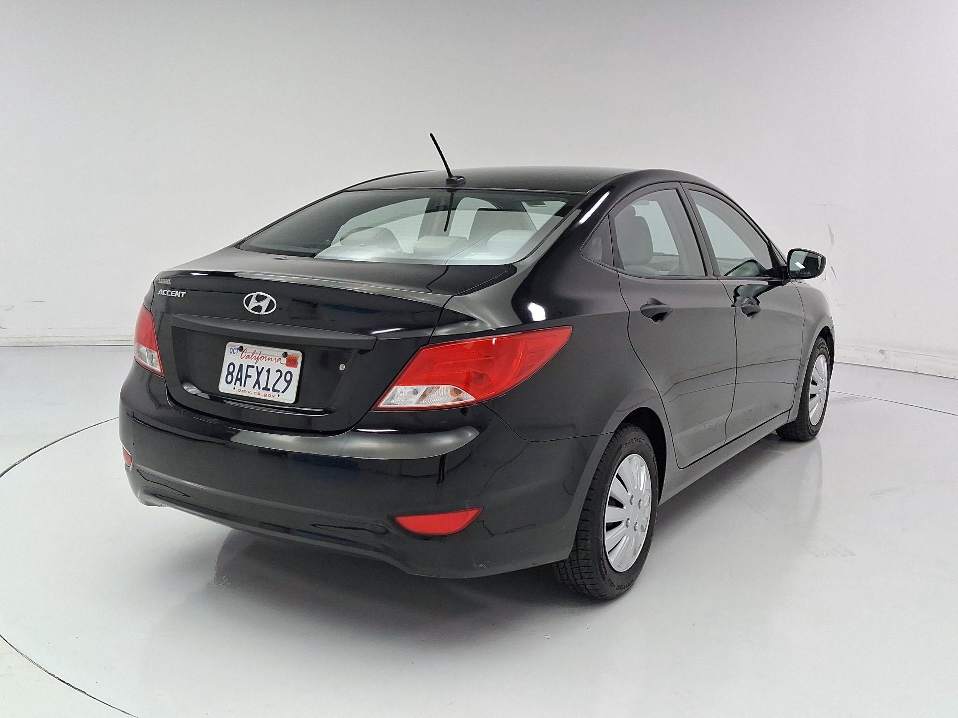 Thumbnail: 2017 Hyundai Accent - 5
