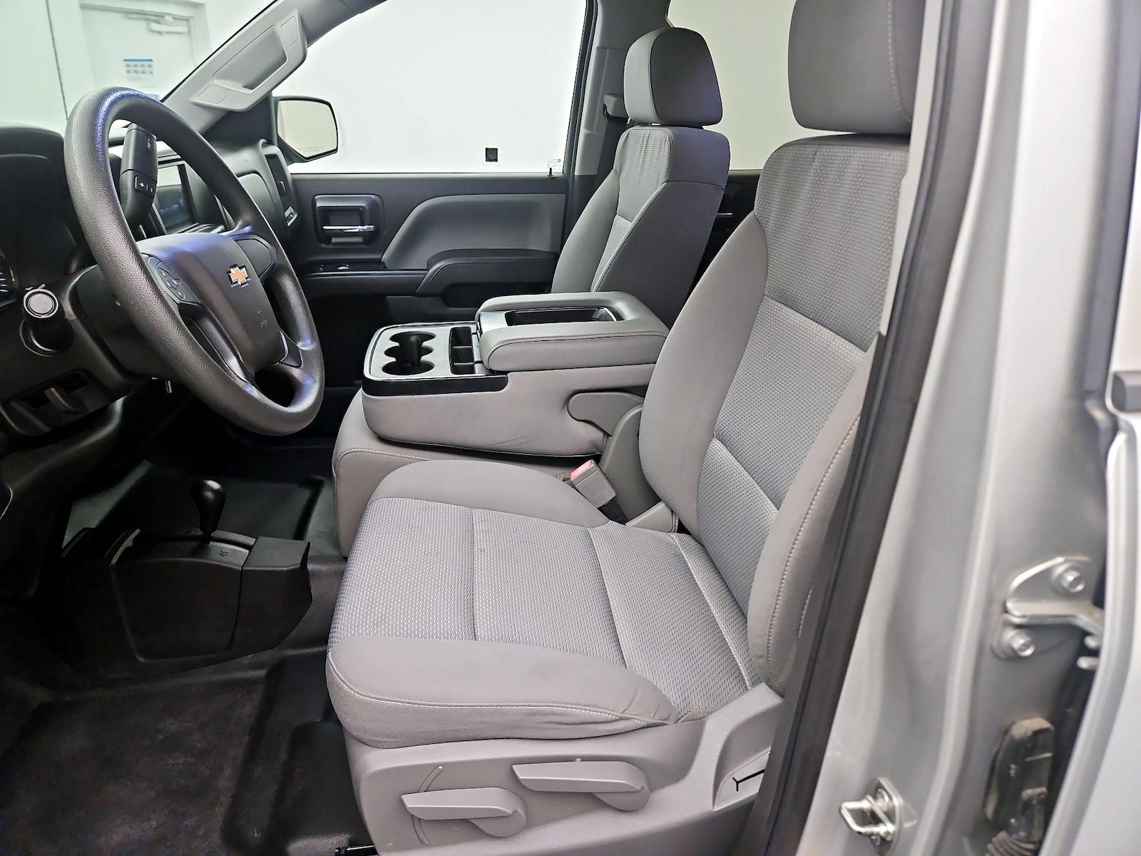 2018 Chevrolet Silverado 1500 Custom - Photo 10