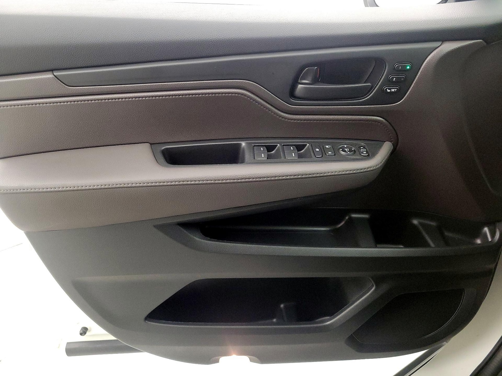 2019 Honda Odyssey EX-L - Photo 13