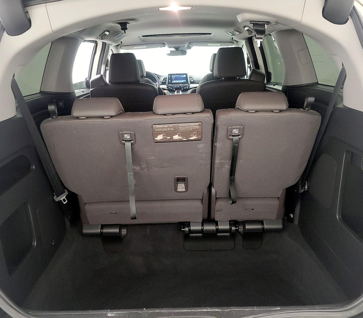 Trunk/Cargo (Seats Up)
