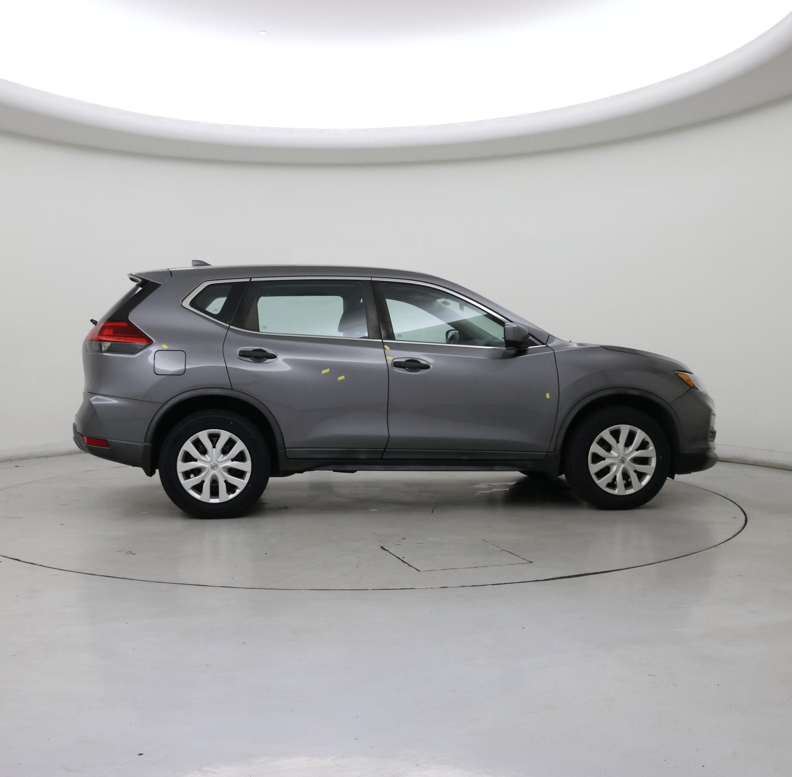 Thumbnail: 2017 Nissan Rogue - 7