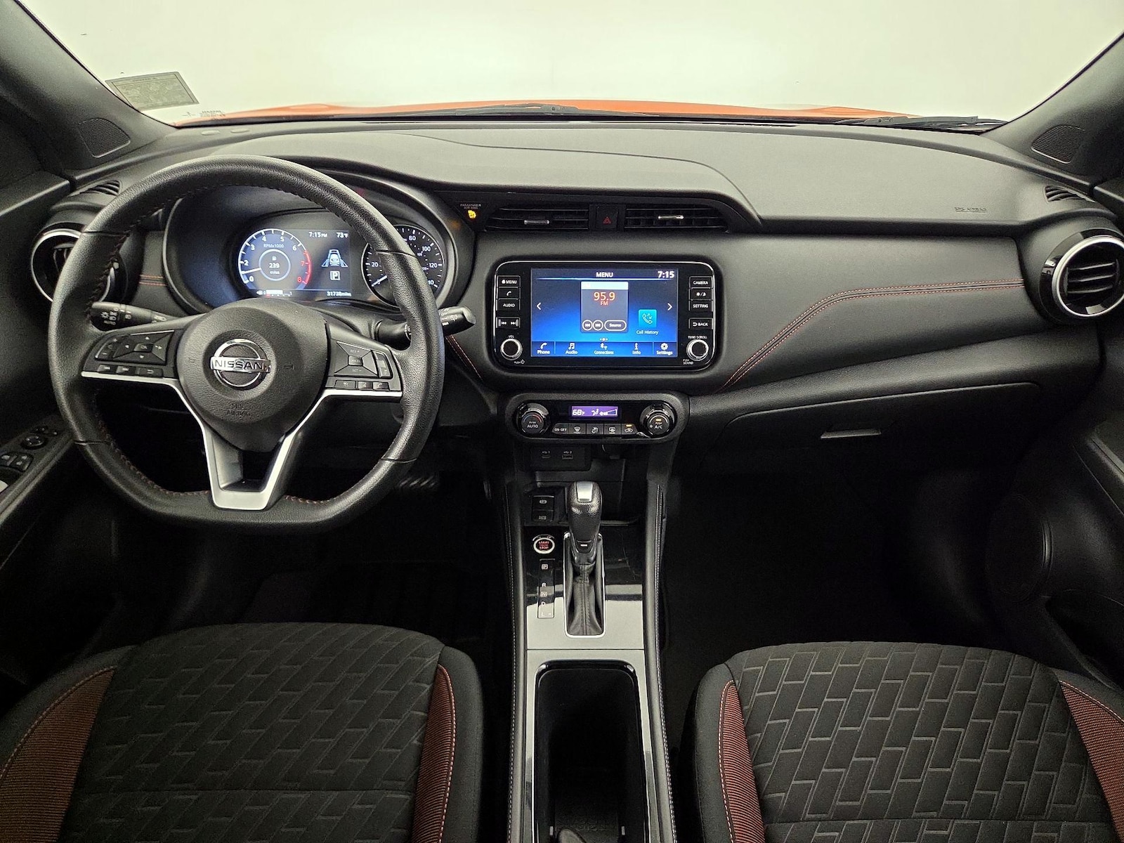 2021 Nissan Kicks SR - Photo 10