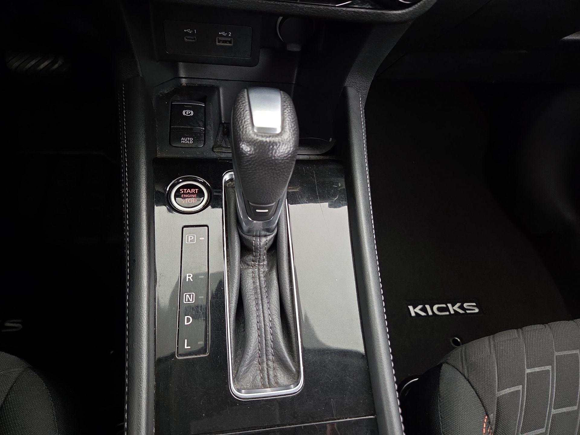 Thumbnail: 2021 Nissan Kicks - 17