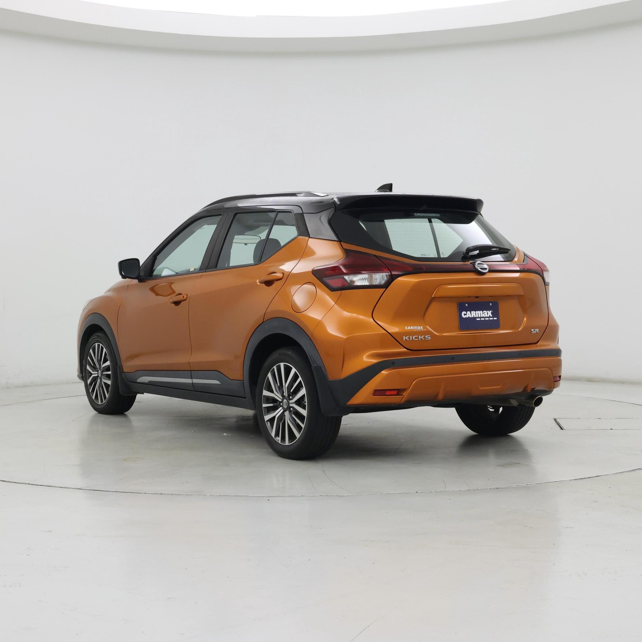 Thumbnail: 2021 Nissan Kicks - 2