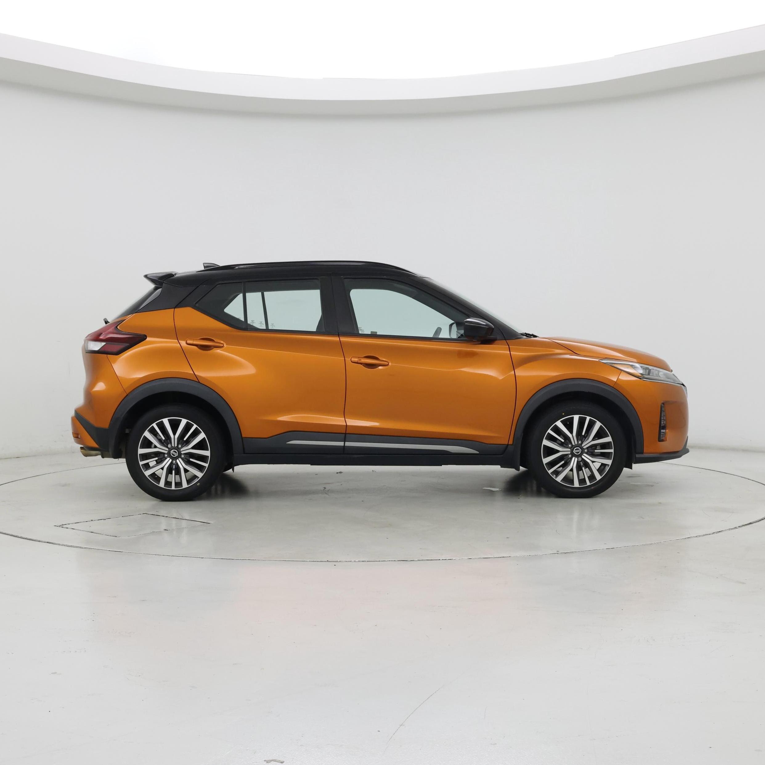 Thumbnail: 2021 Nissan Kicks - 7