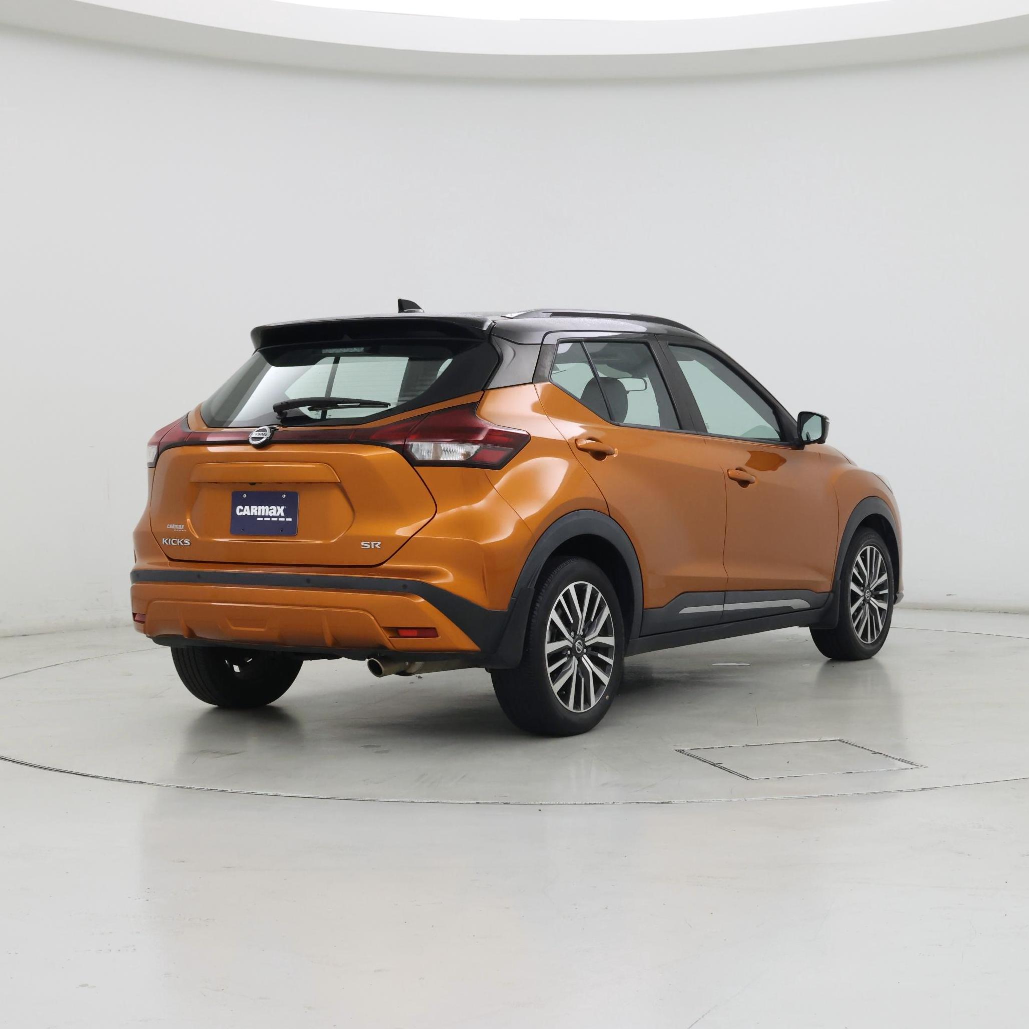 Thumbnail: 2021 Nissan Kicks - 8