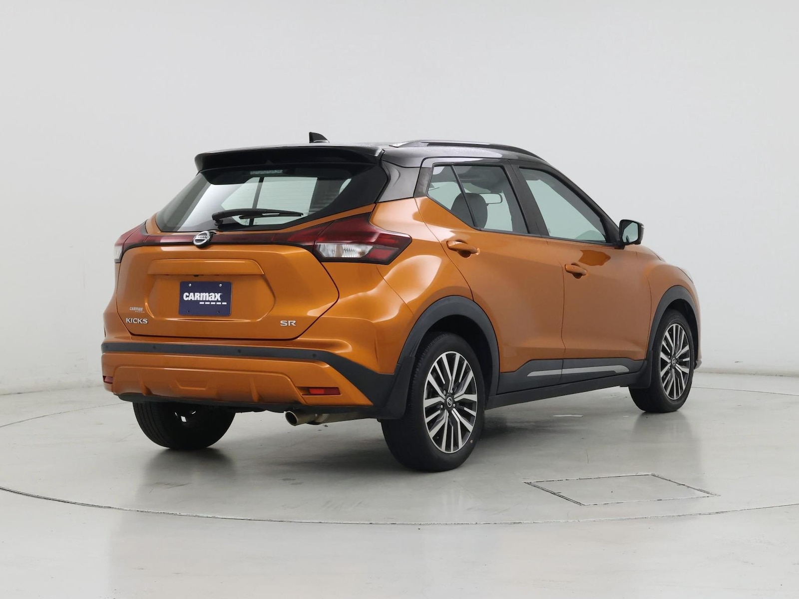2021 Nissan Kicks SR - Photo 9