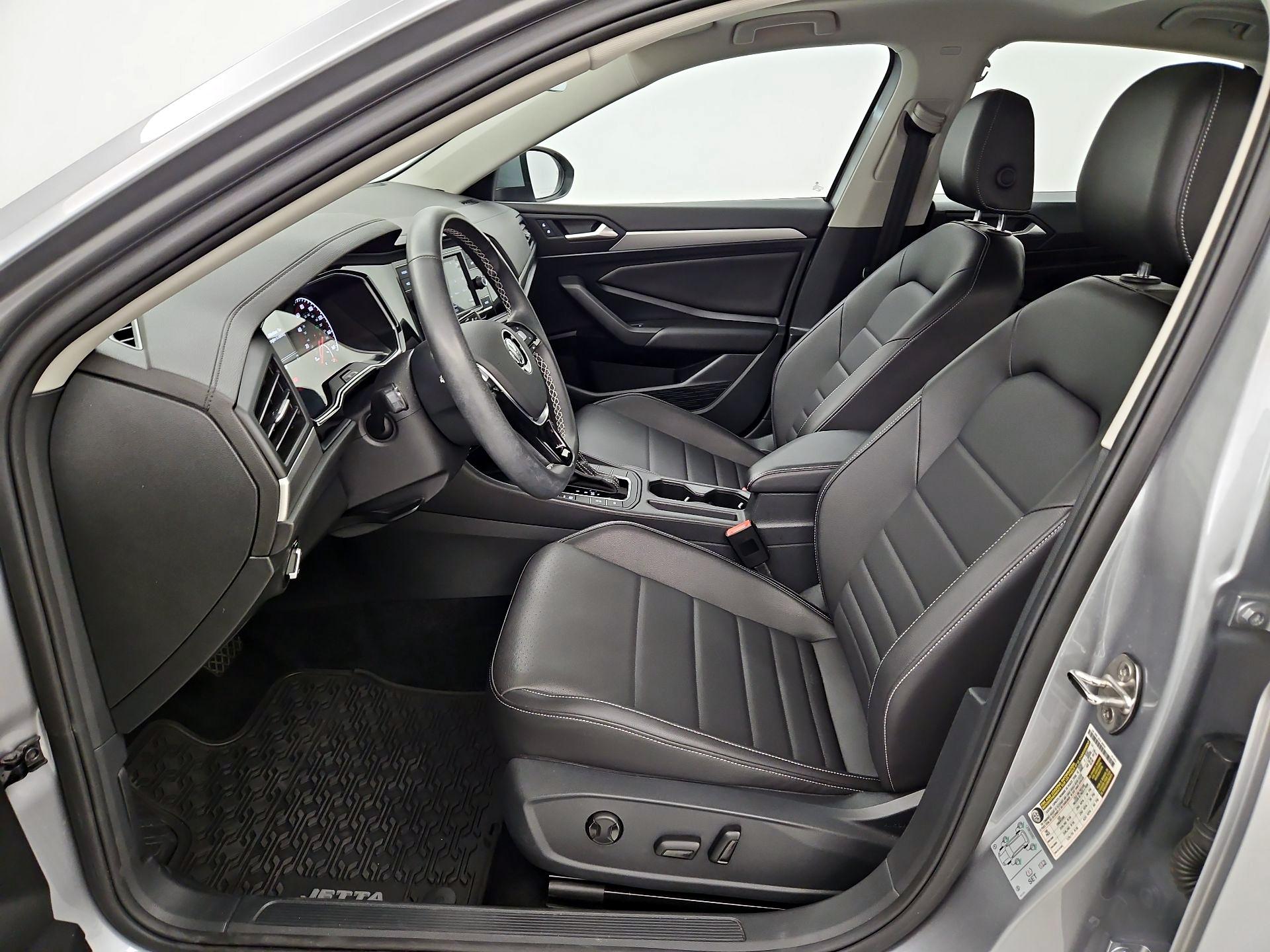 Thumbnail: 2021 Volkswagen Jetta - 11
