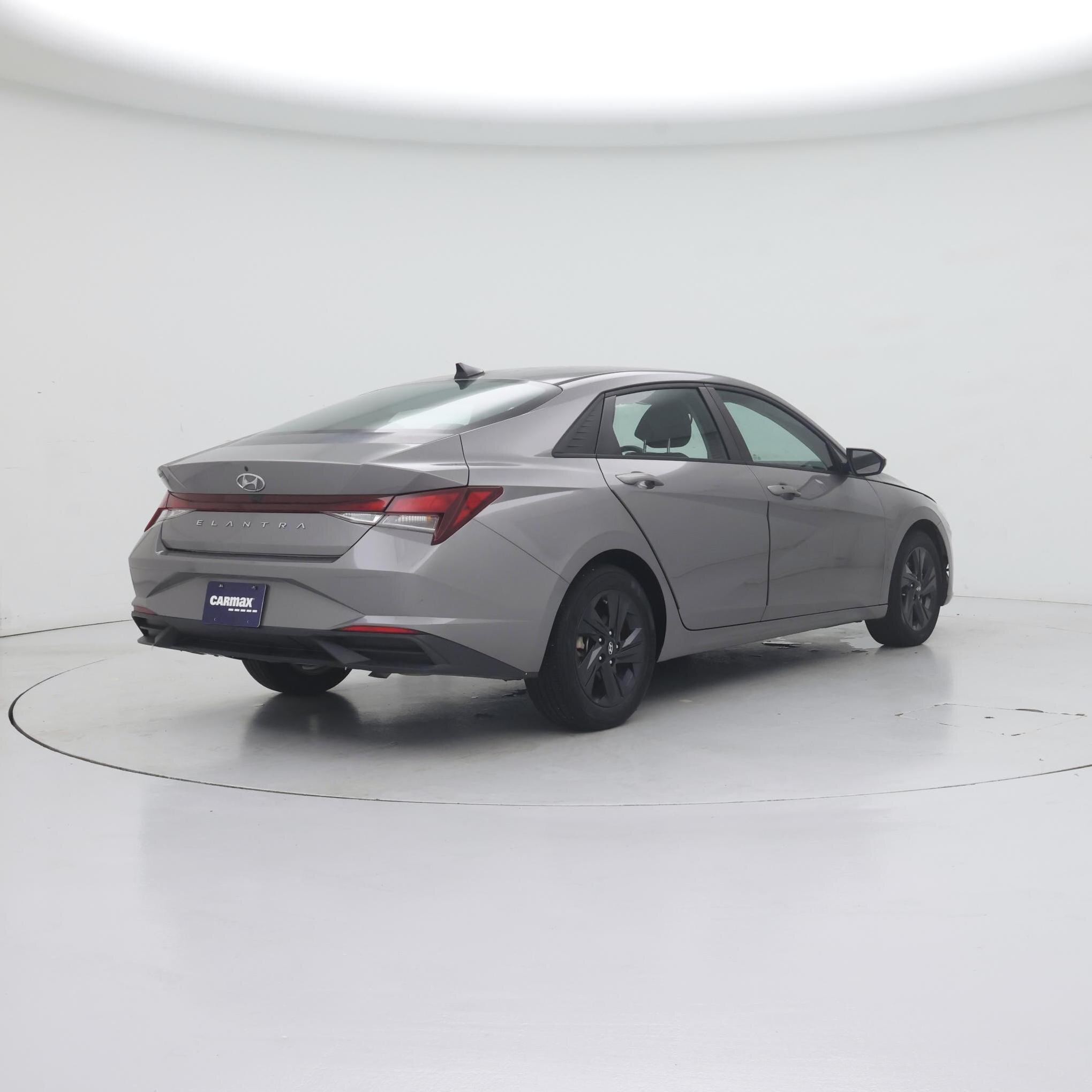 Thumbnail: 2022 Hyundai Elantra - 8