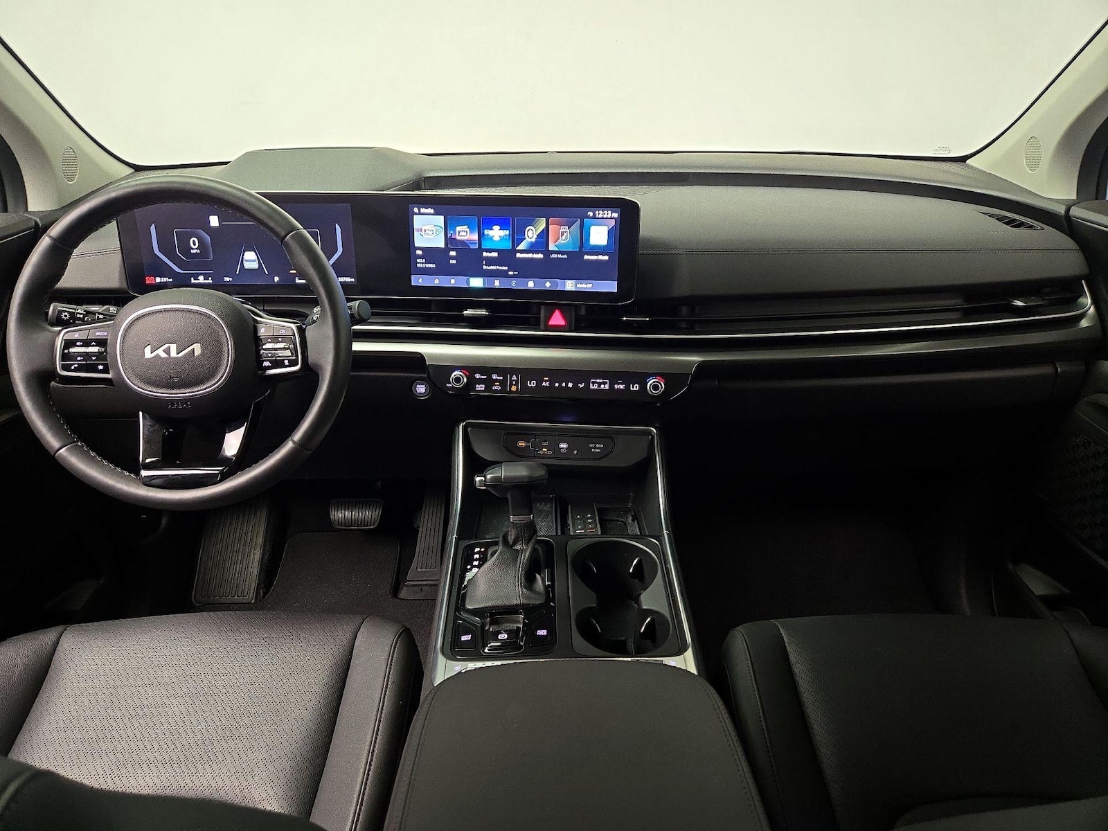 2025 Kia Carnival SX Prestige - Photo 10