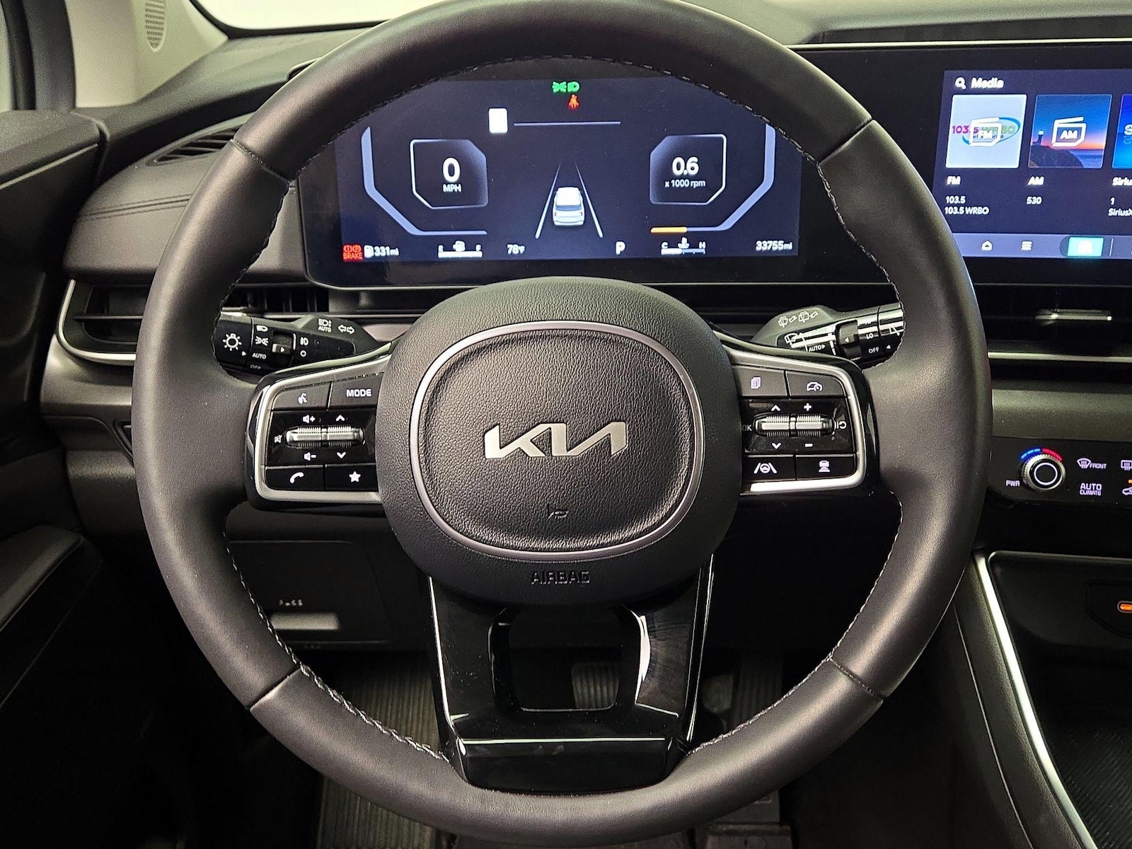2025 Kia Carnival SX Prestige - Photo 11
