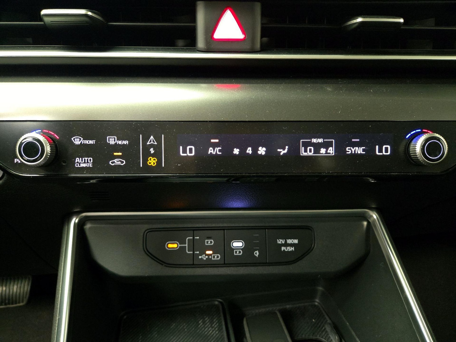 2025 Kia Carnival SX Prestige - Photo 18