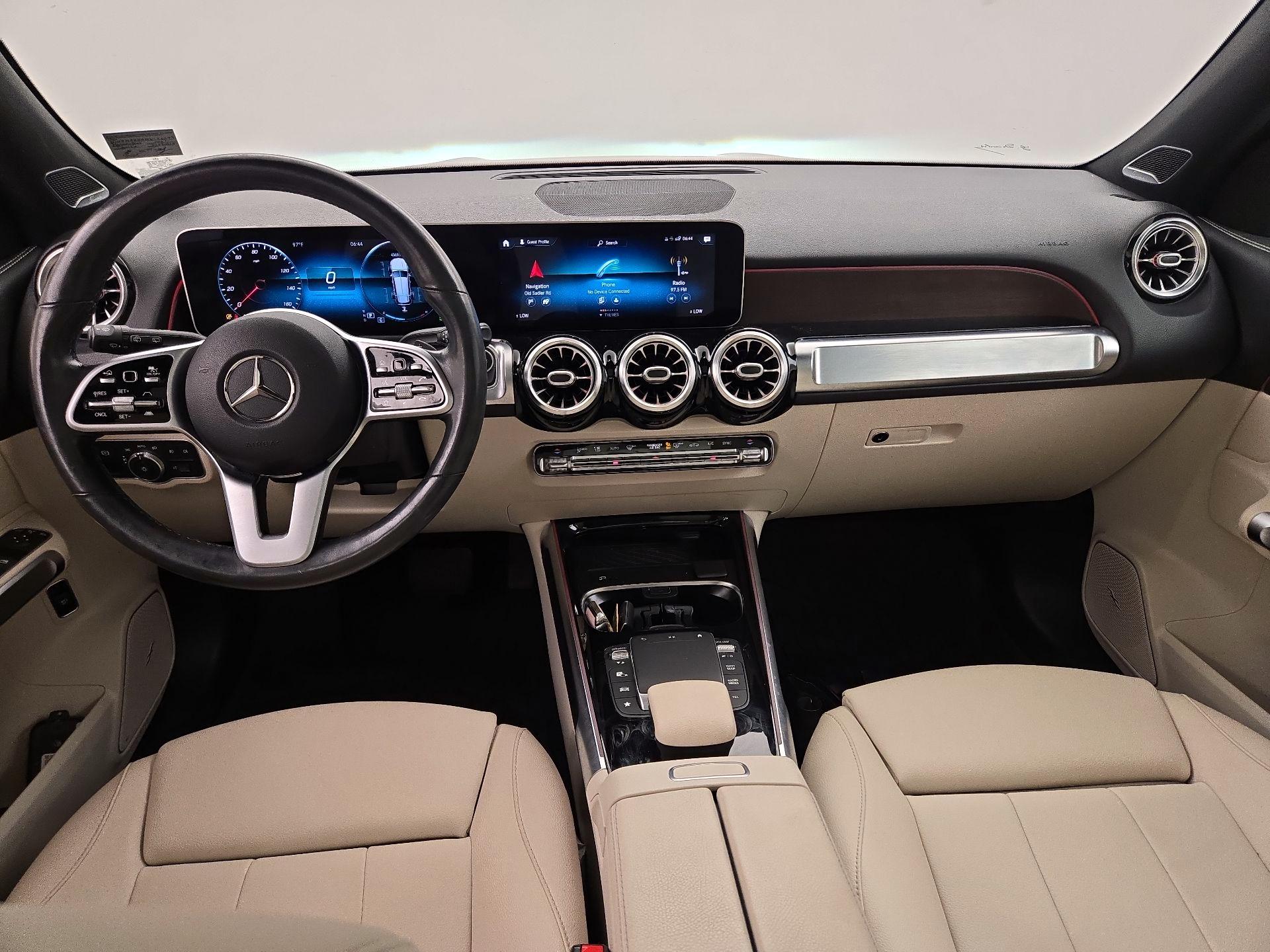 Thumbnail: 2021 Mercedes-Benz GLB - 9