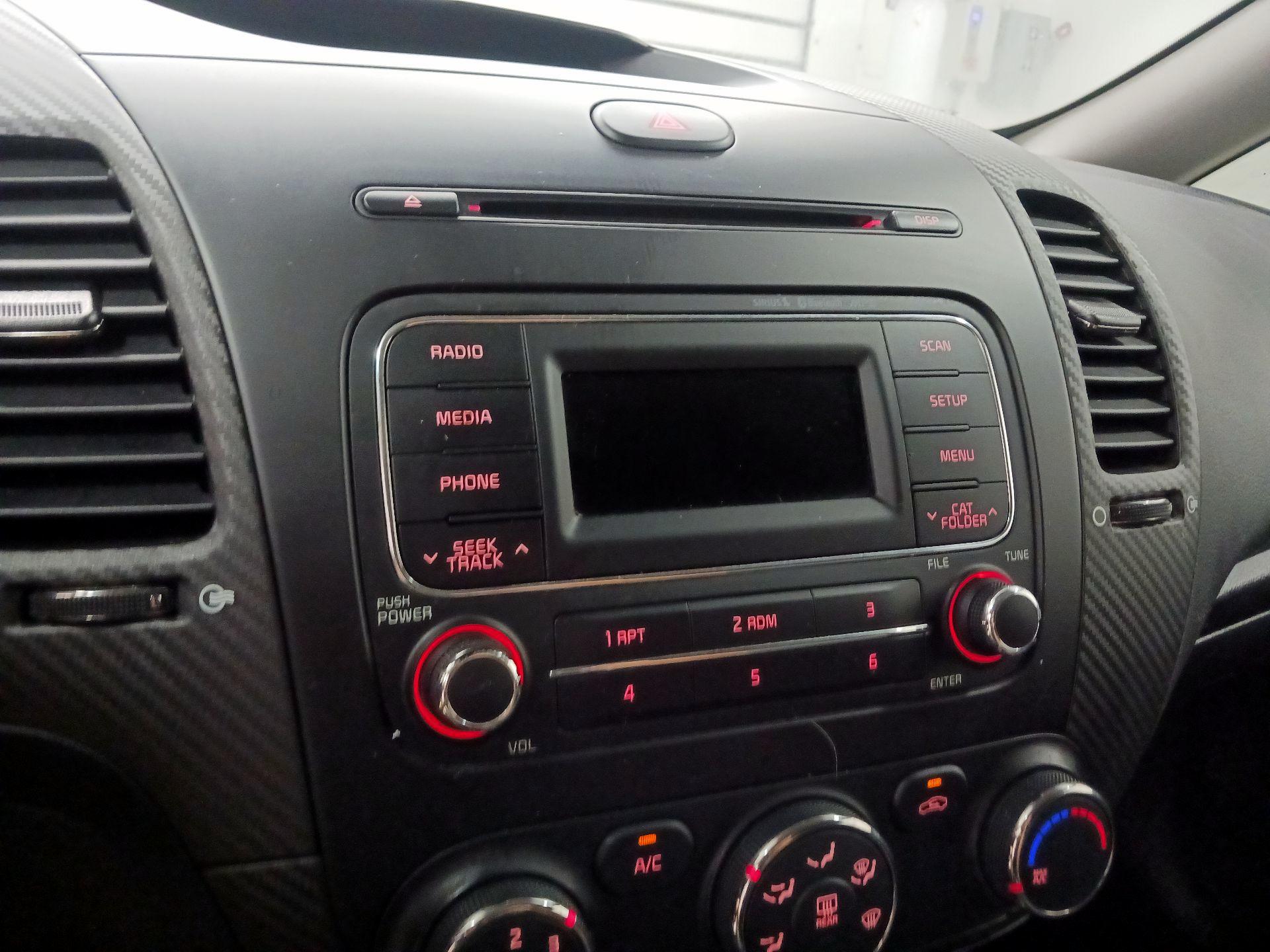 Thumbnail: 2015 Kia Forte - 11