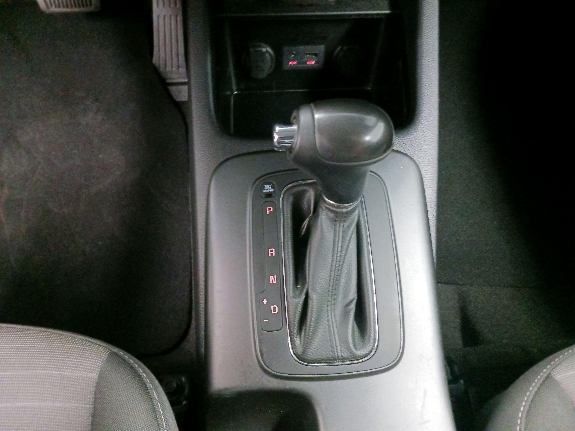 Thumbnail: 2015 Kia Forte - 13