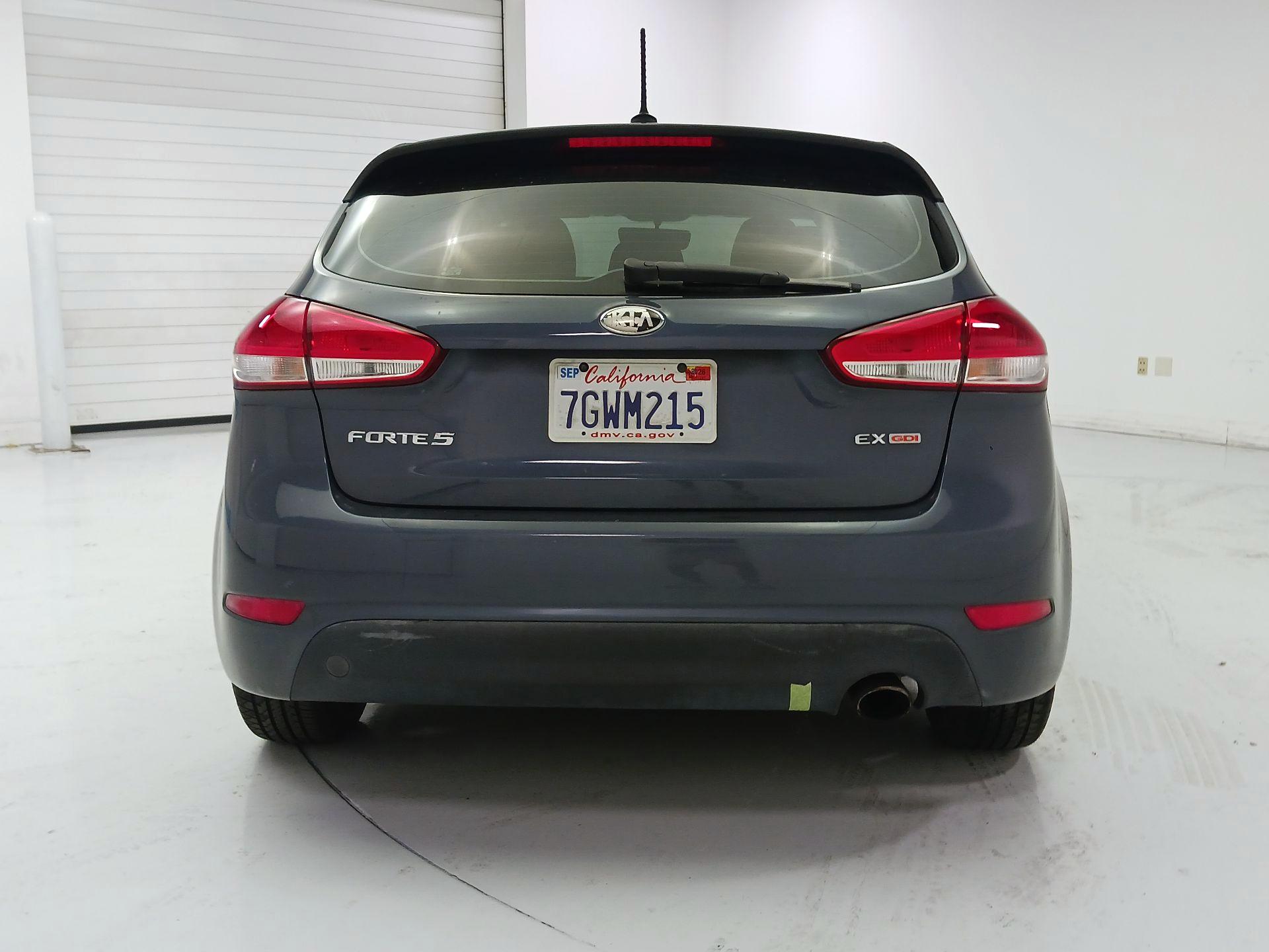 Thumbnail: 2015 Kia Forte - 6