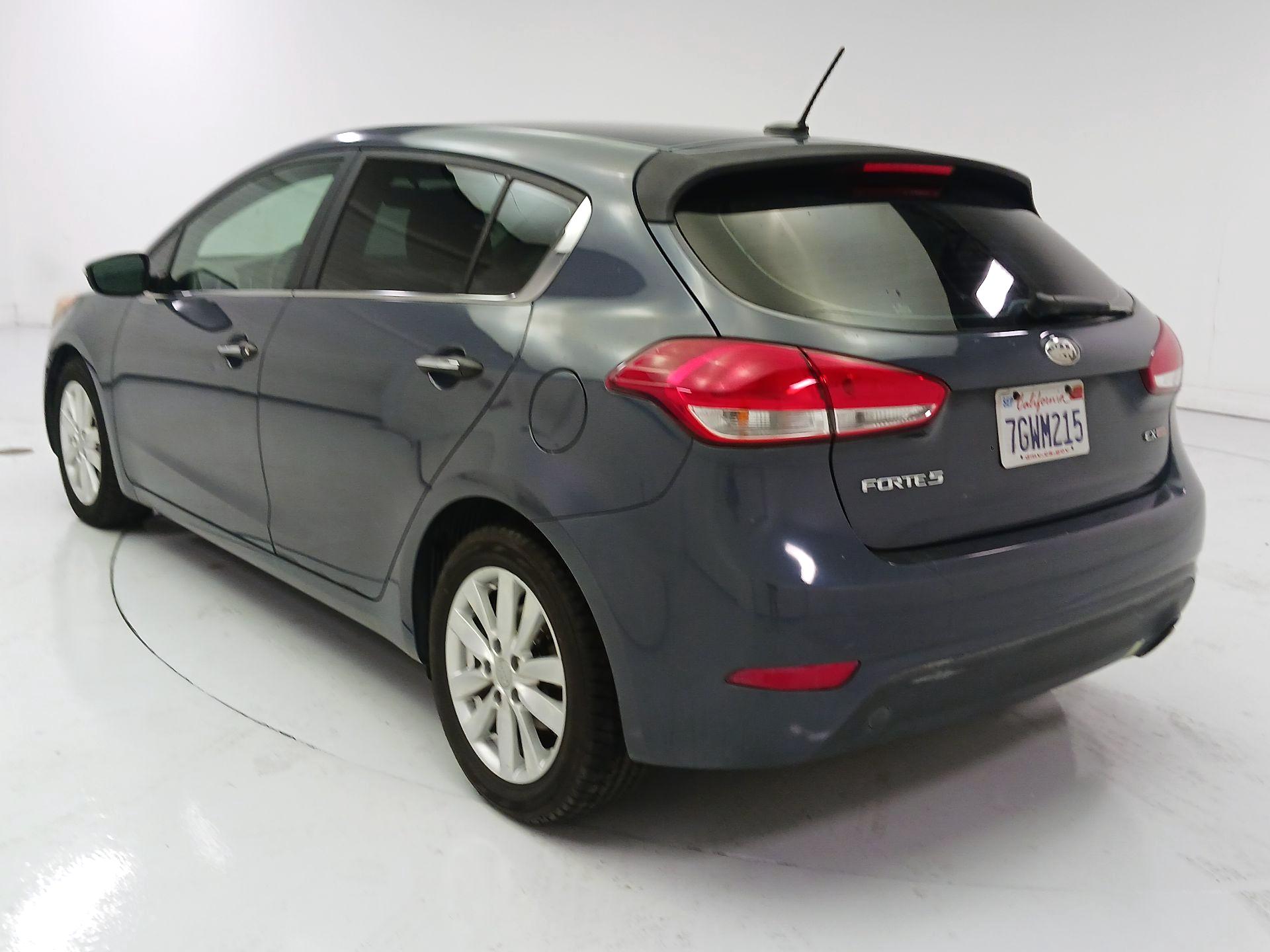 Thumbnail: 2015 Kia Forte - 7