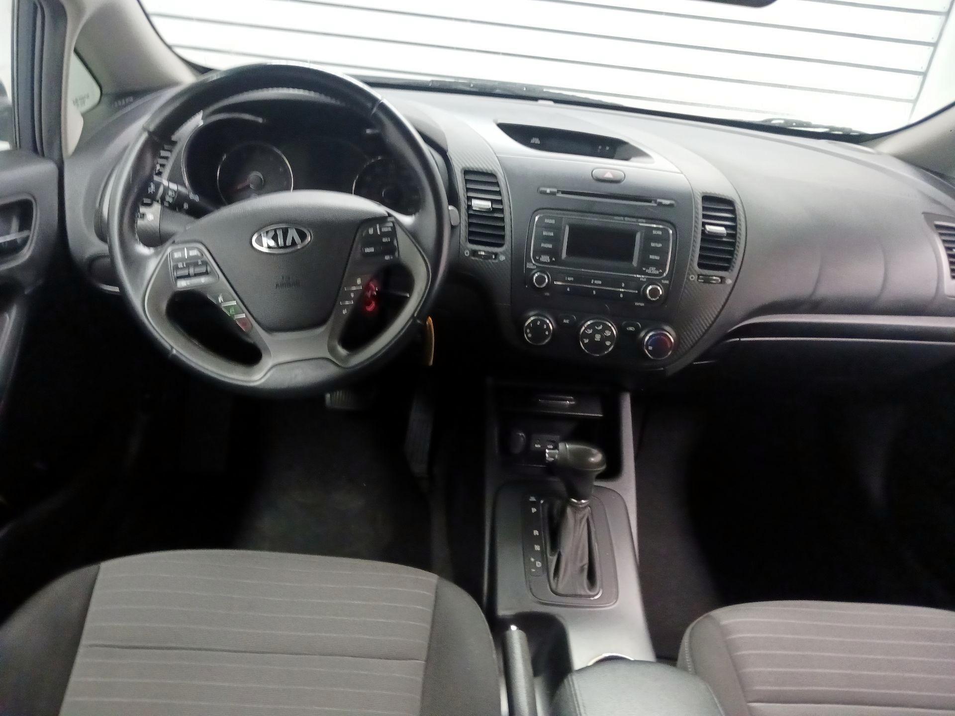 Thumbnail: 2015 Kia Forte - 8
