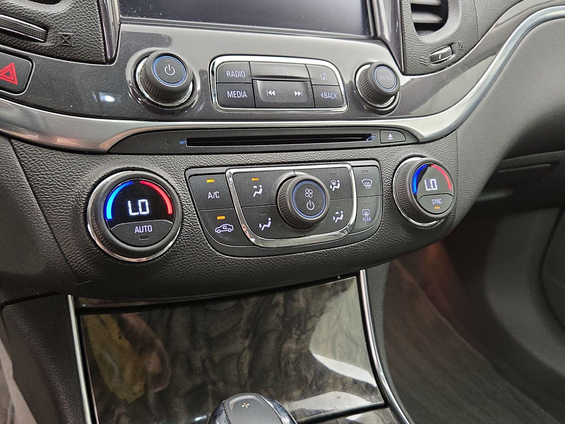 Thumbnail: 2015 Chevrolet Impala - 16