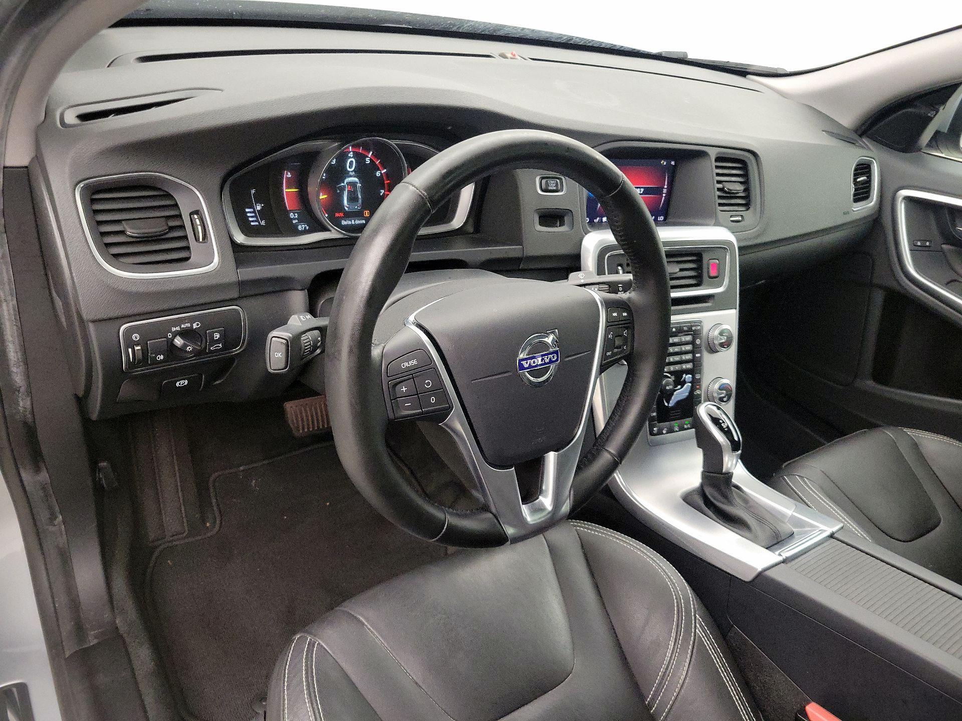 Thumbnail: 2018 Volvo S60 - 9