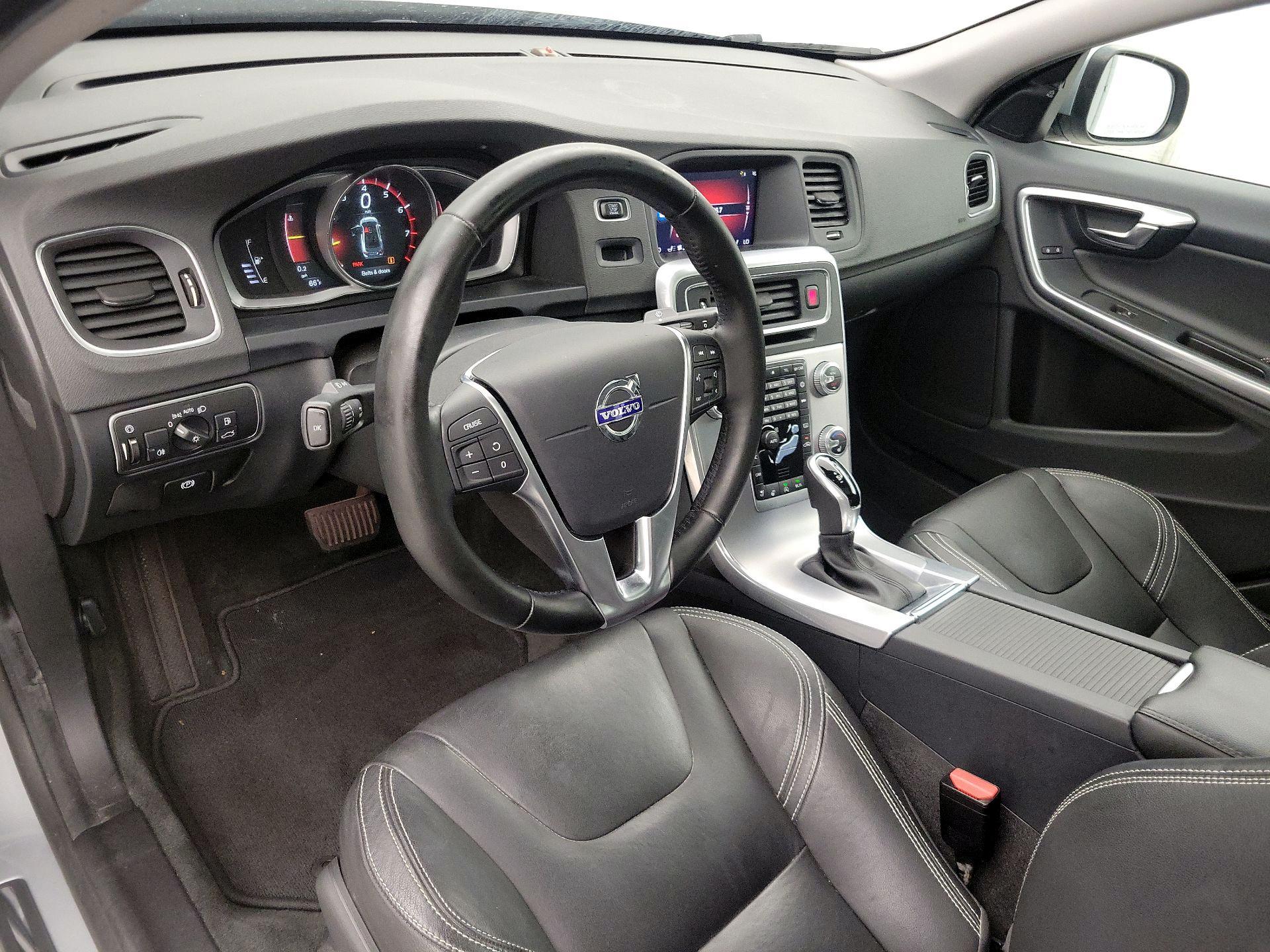 Thumbnail: 2018 Volvo S60 - 11