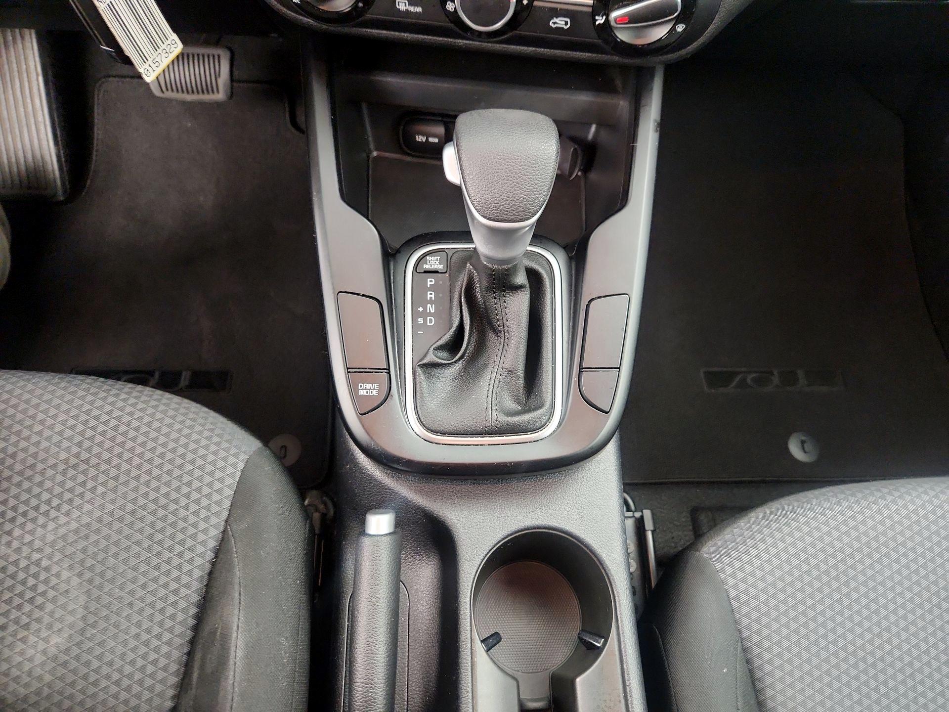 Thumbnail: 2023 Kia Soul - 17