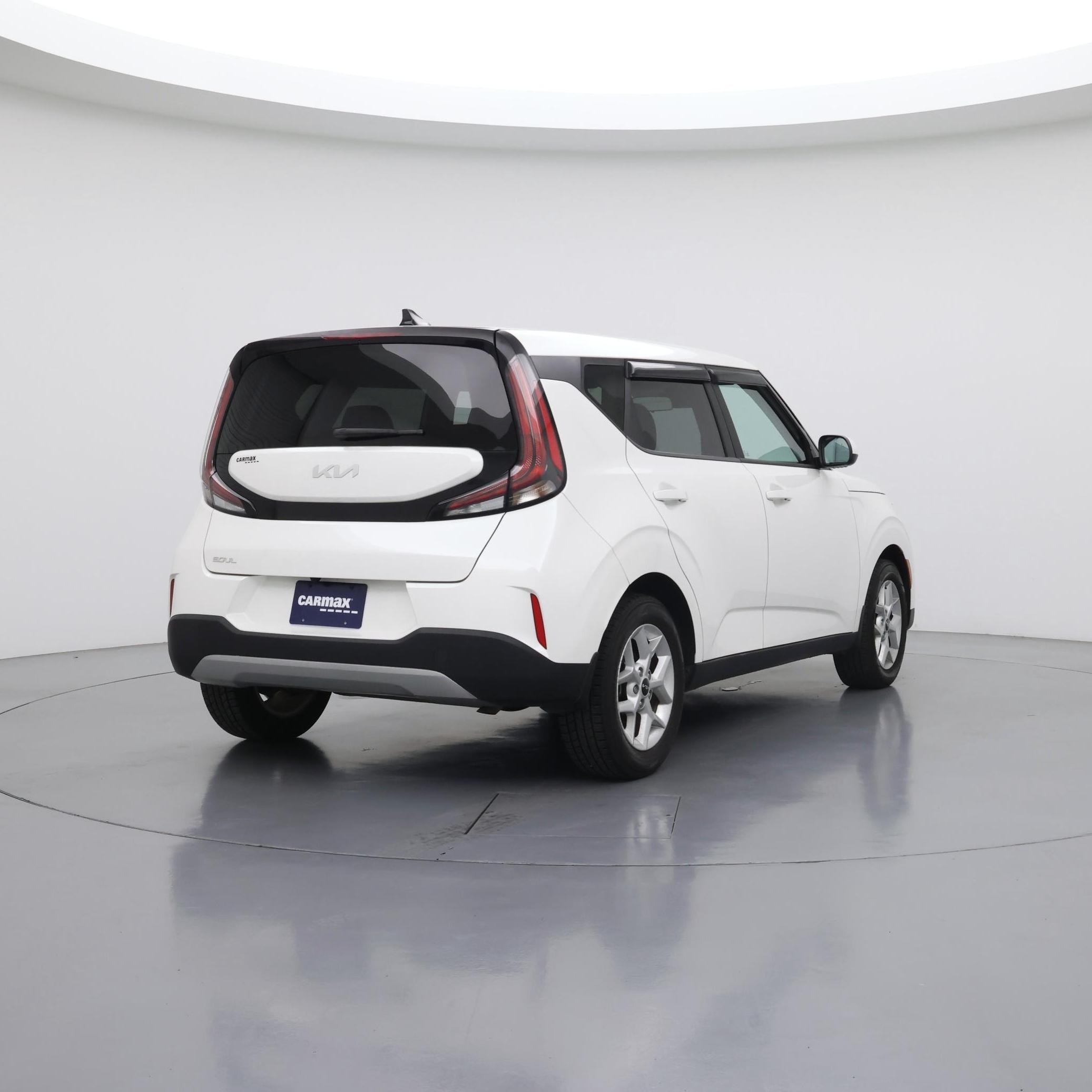 Thumbnail: 2023 Kia Soul - 8