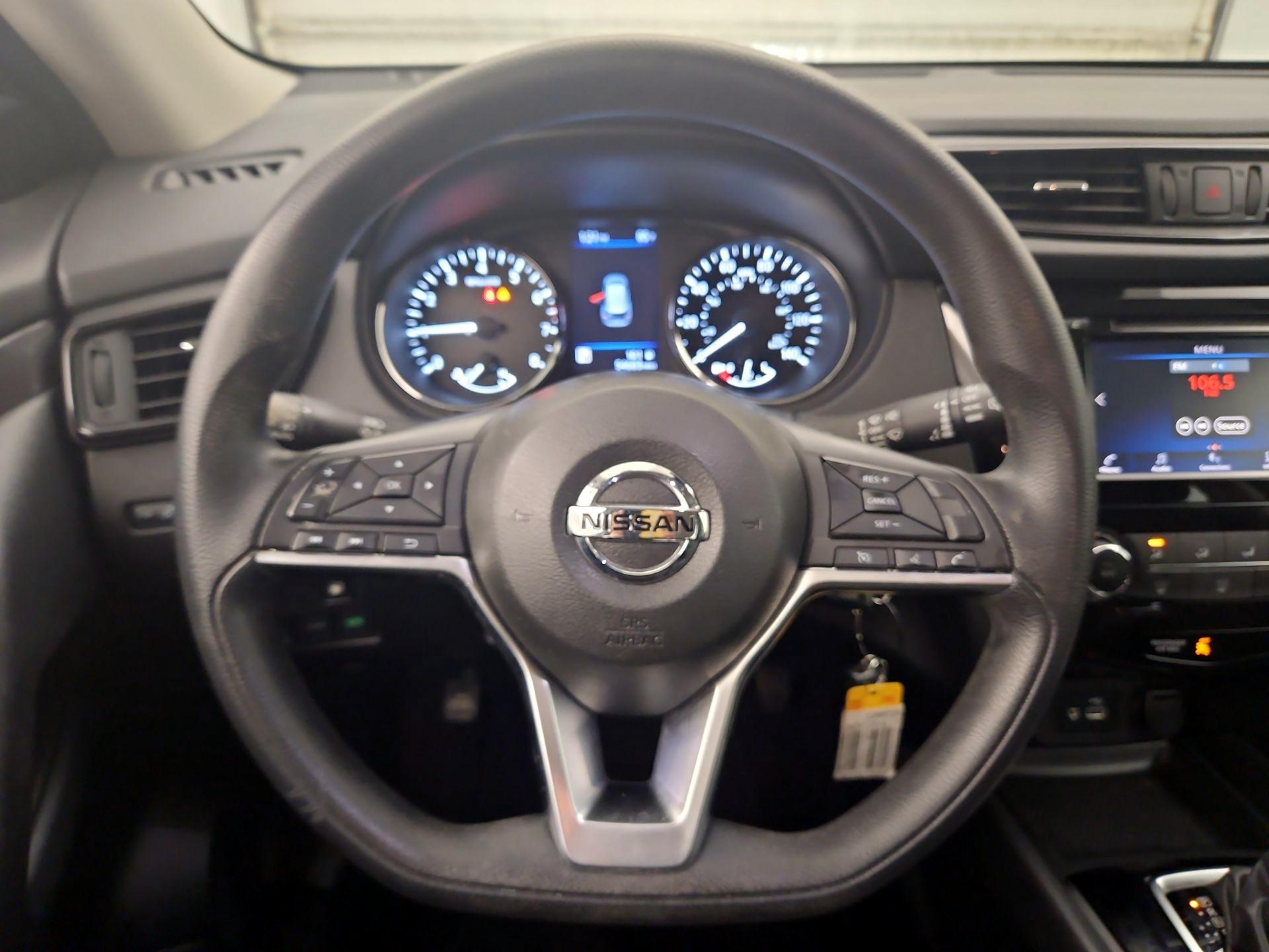 Thumbnail: 2020 Nissan Rogue - 10
