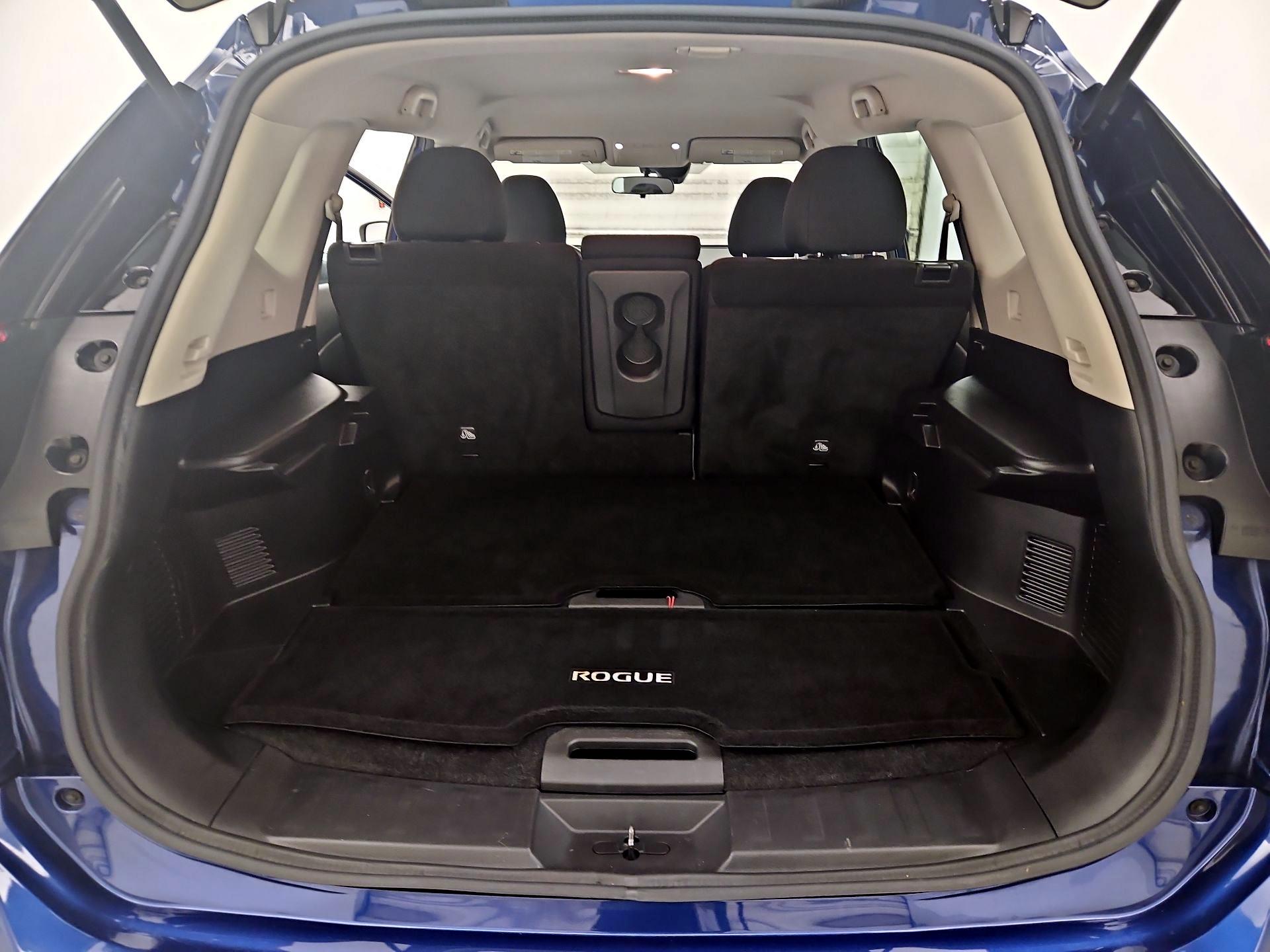 Thumbnail: 2020 Nissan Rogue - 20
