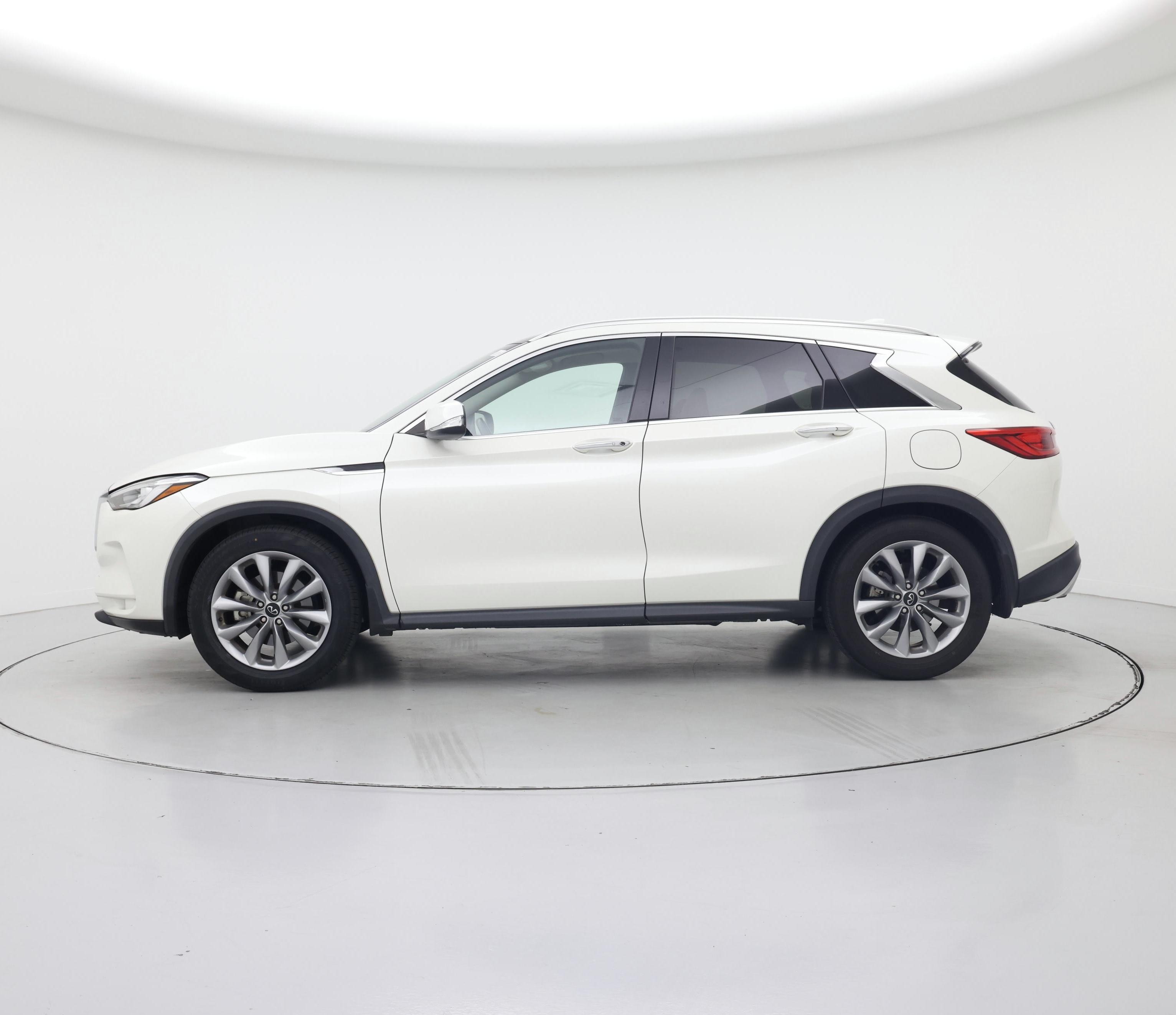 Thumbnail: 2021 INFINITI QX50 - 3