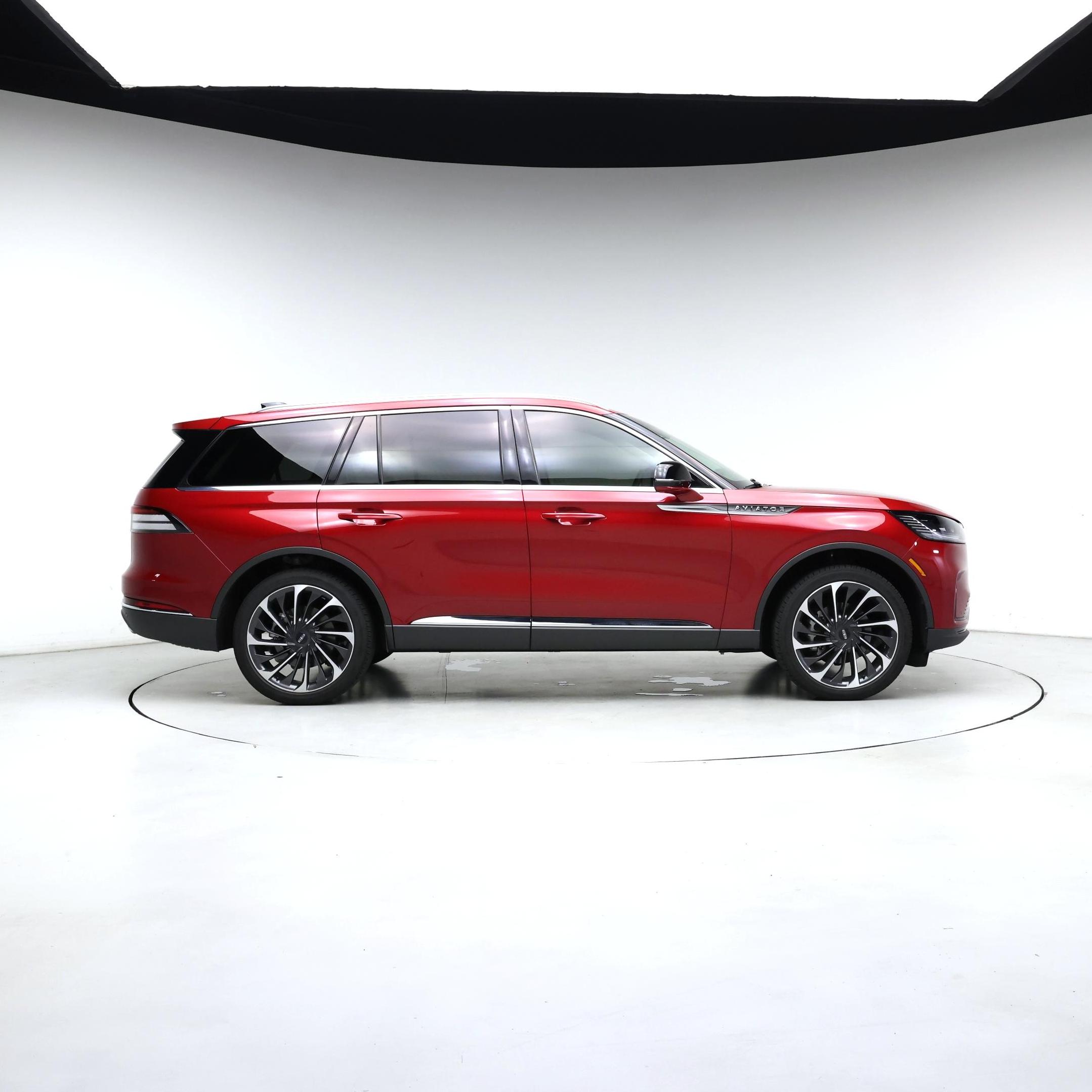 Thumbnail: 2025 Lincoln Aviator - 7