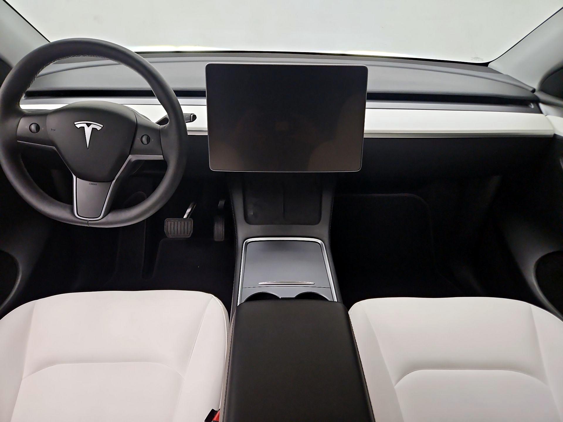 Thumbnail: 2023 Tesla Model Y - 9