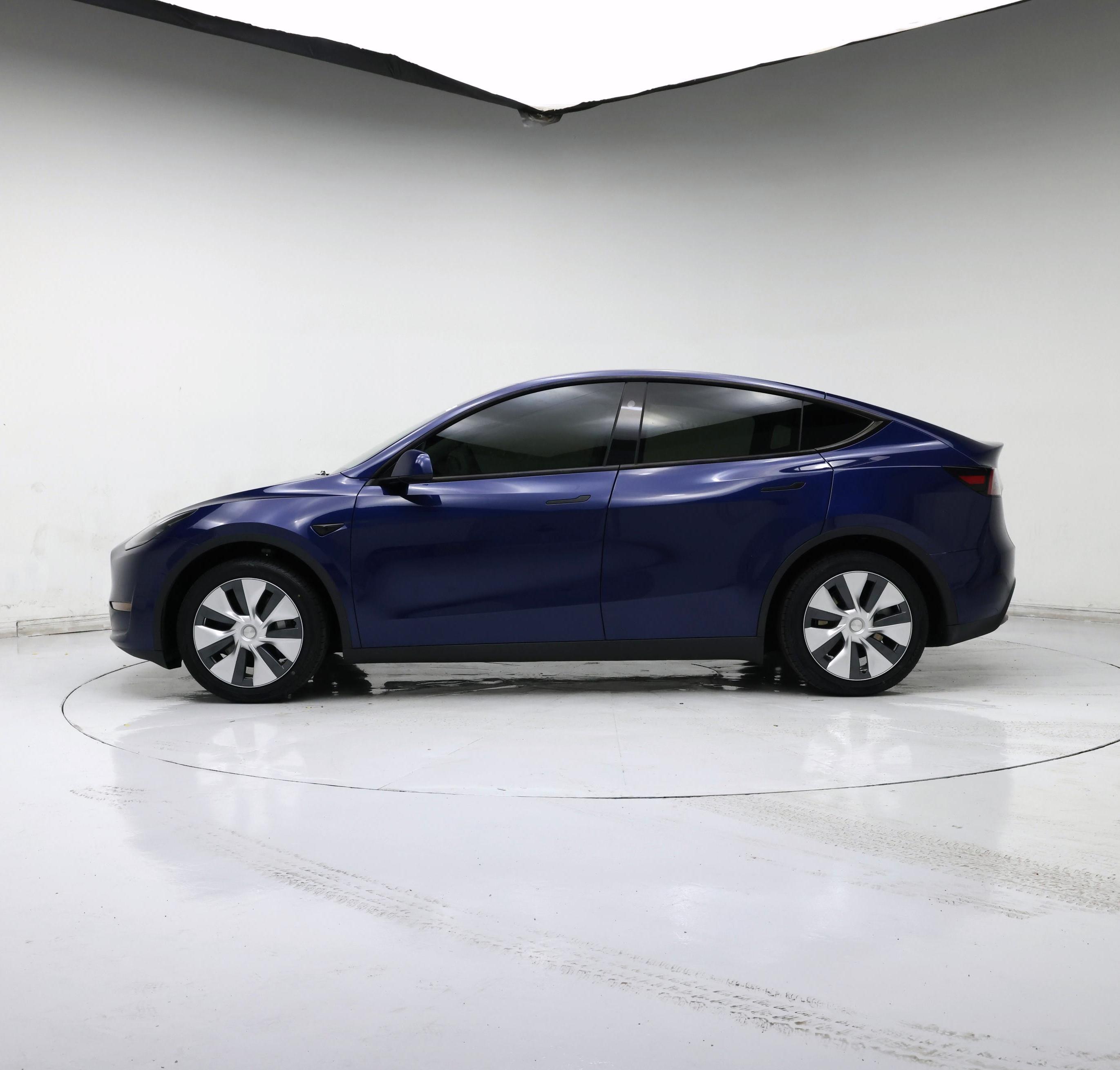 Thumbnail: 2023 Tesla Model Y - 3