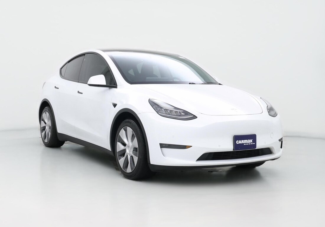 2021 Tesla Model Y Long Range All-Wheel Drive in White — CarMax photo