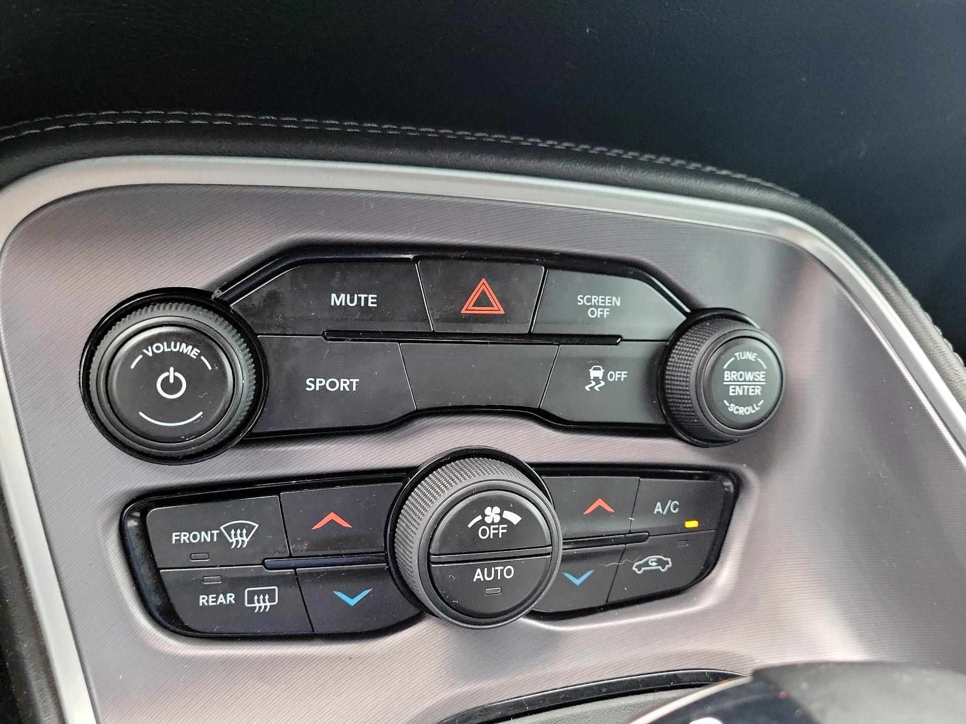 Thumbnail: 2019 Dodge Challenger - 16