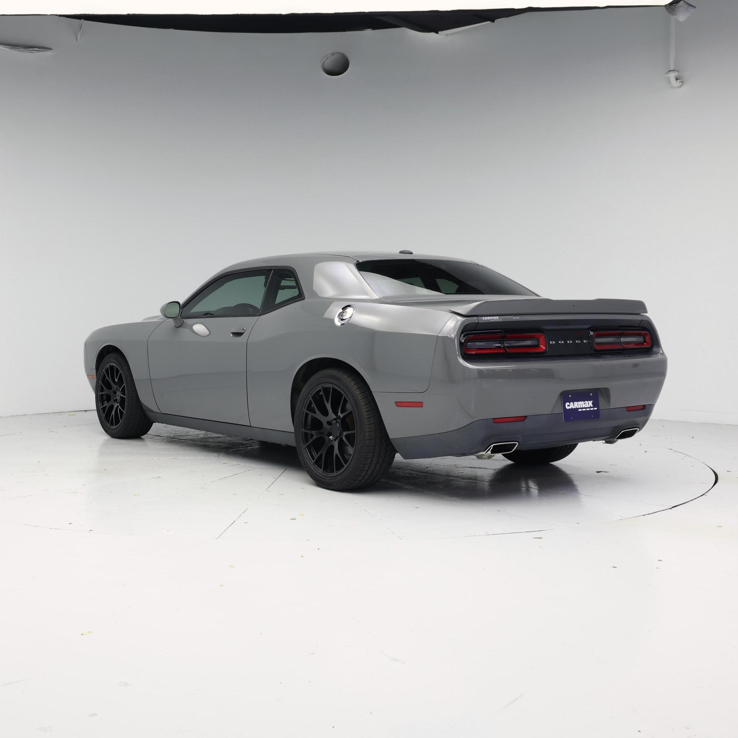 Thumbnail: 2019 Dodge Challenger - 2