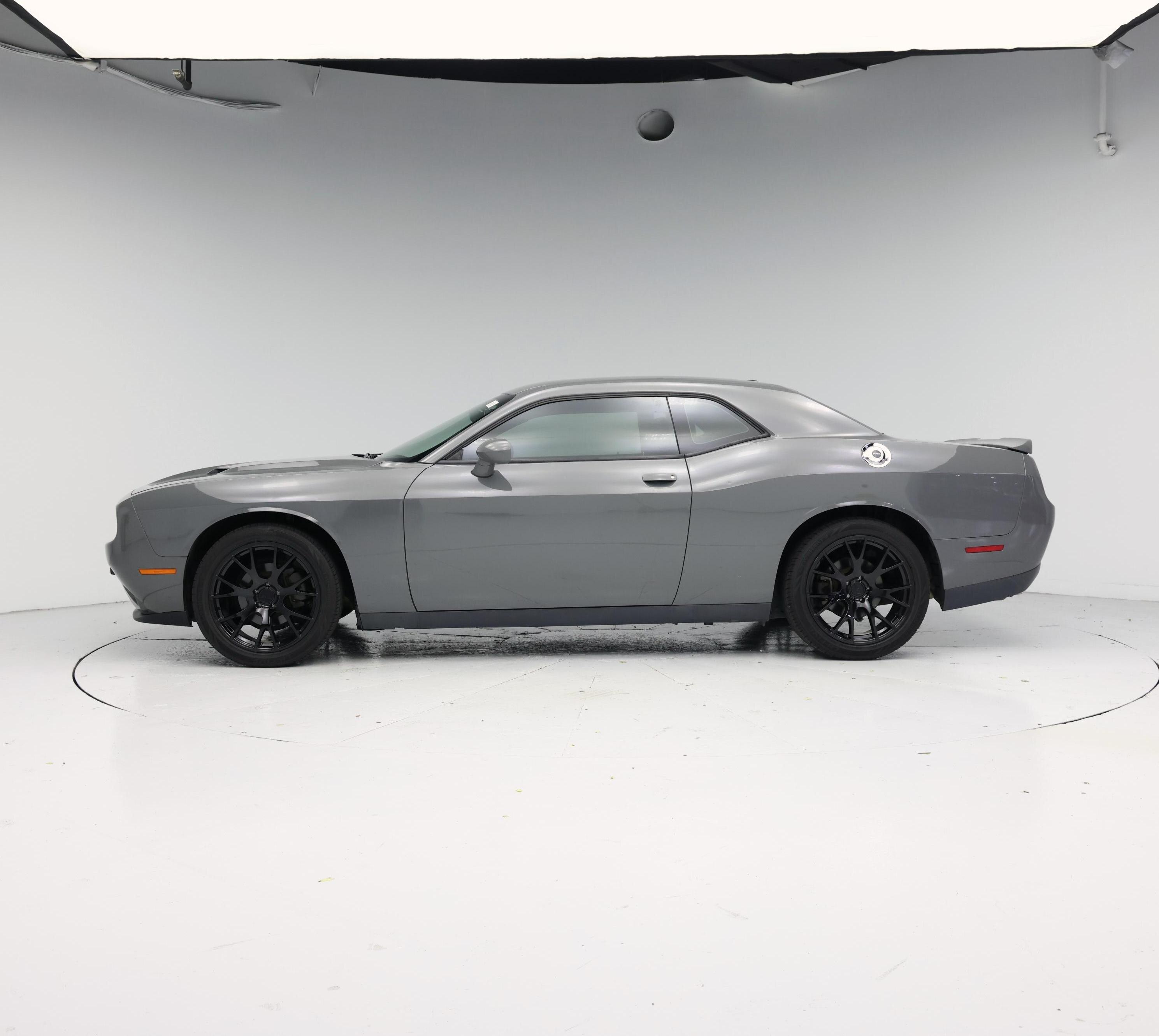 Thumbnail: 2019 Dodge Challenger - 3