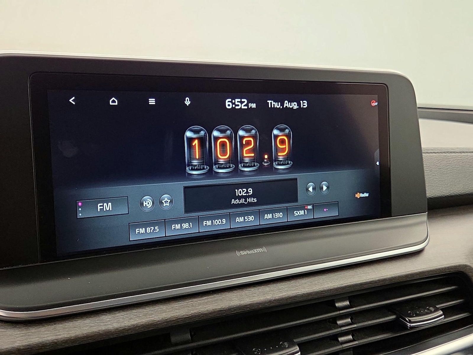 2021 Kia Telluride EX - Photo 17