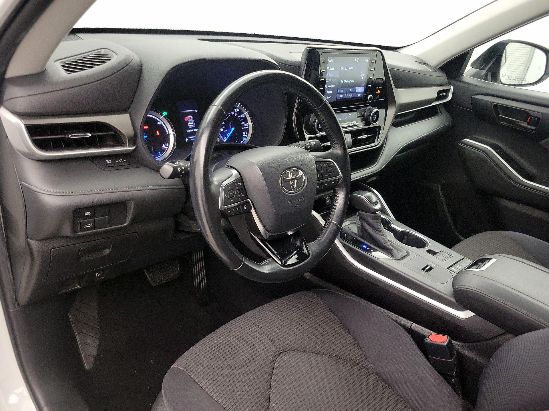 Thumbnail: 2020 Toyota Highlander - 9