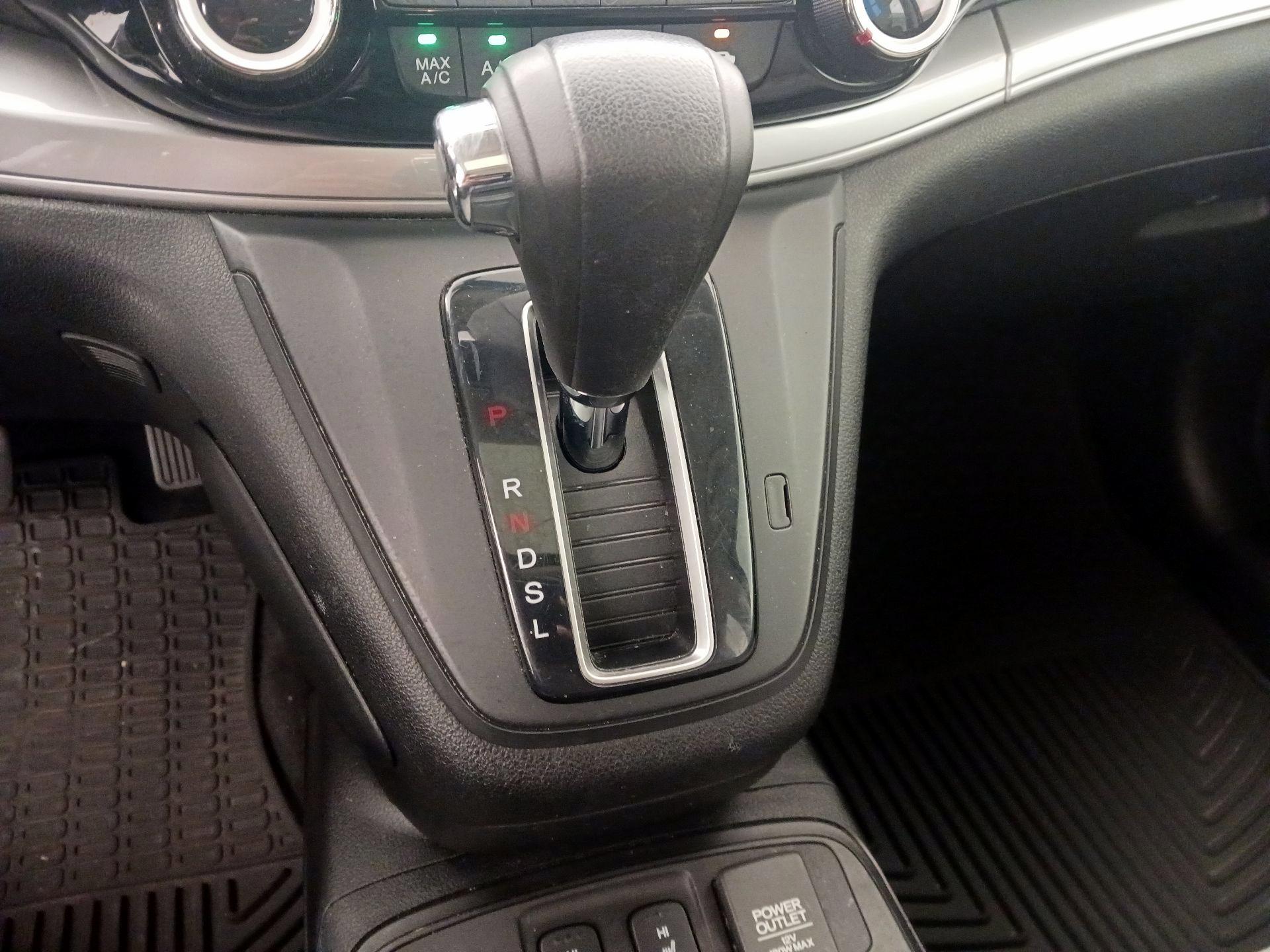 Thumbnail: 2015 Honda CR-V - 17