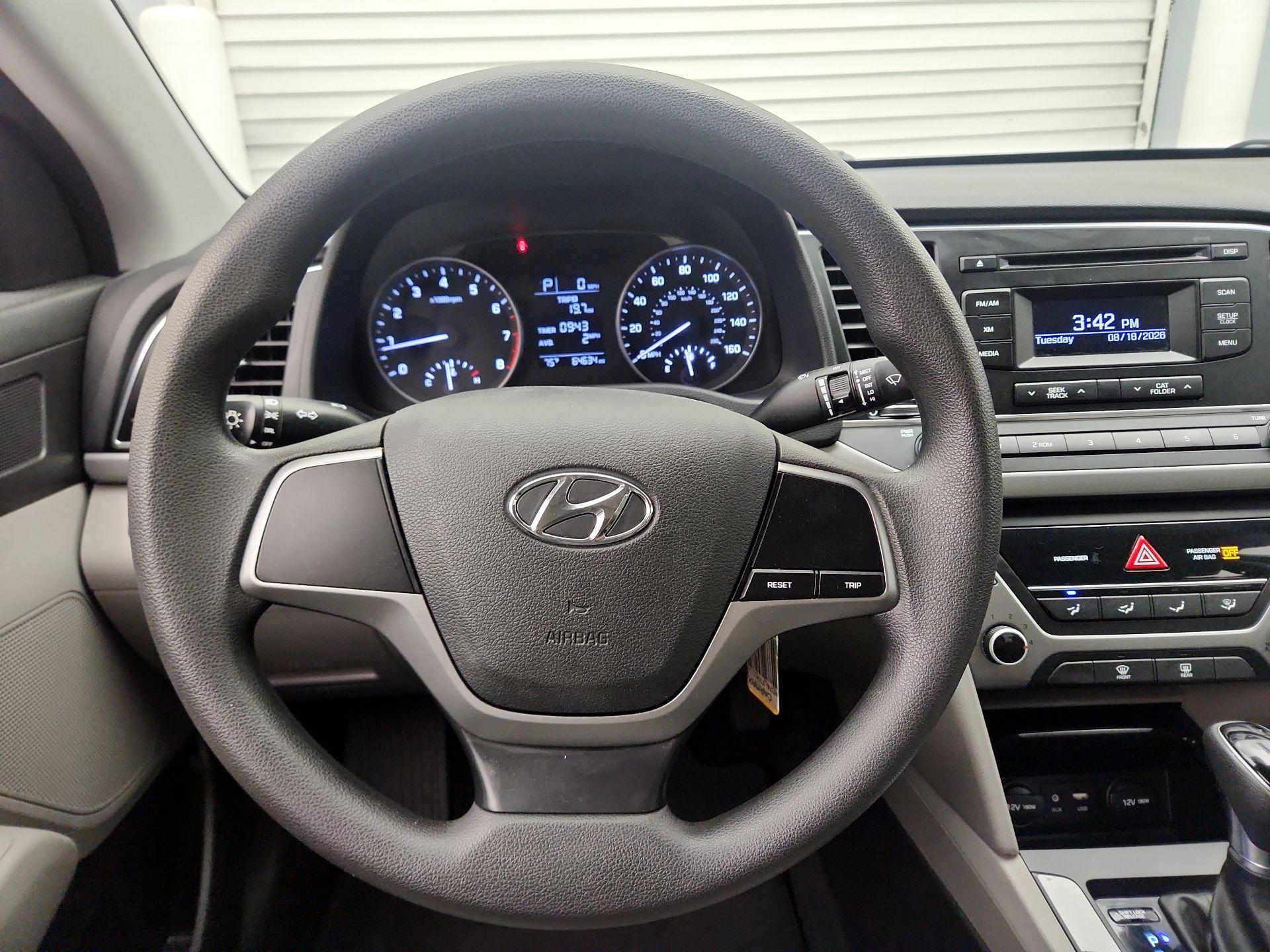 Thumbnail: 2017 Hyundai Elantra - 10