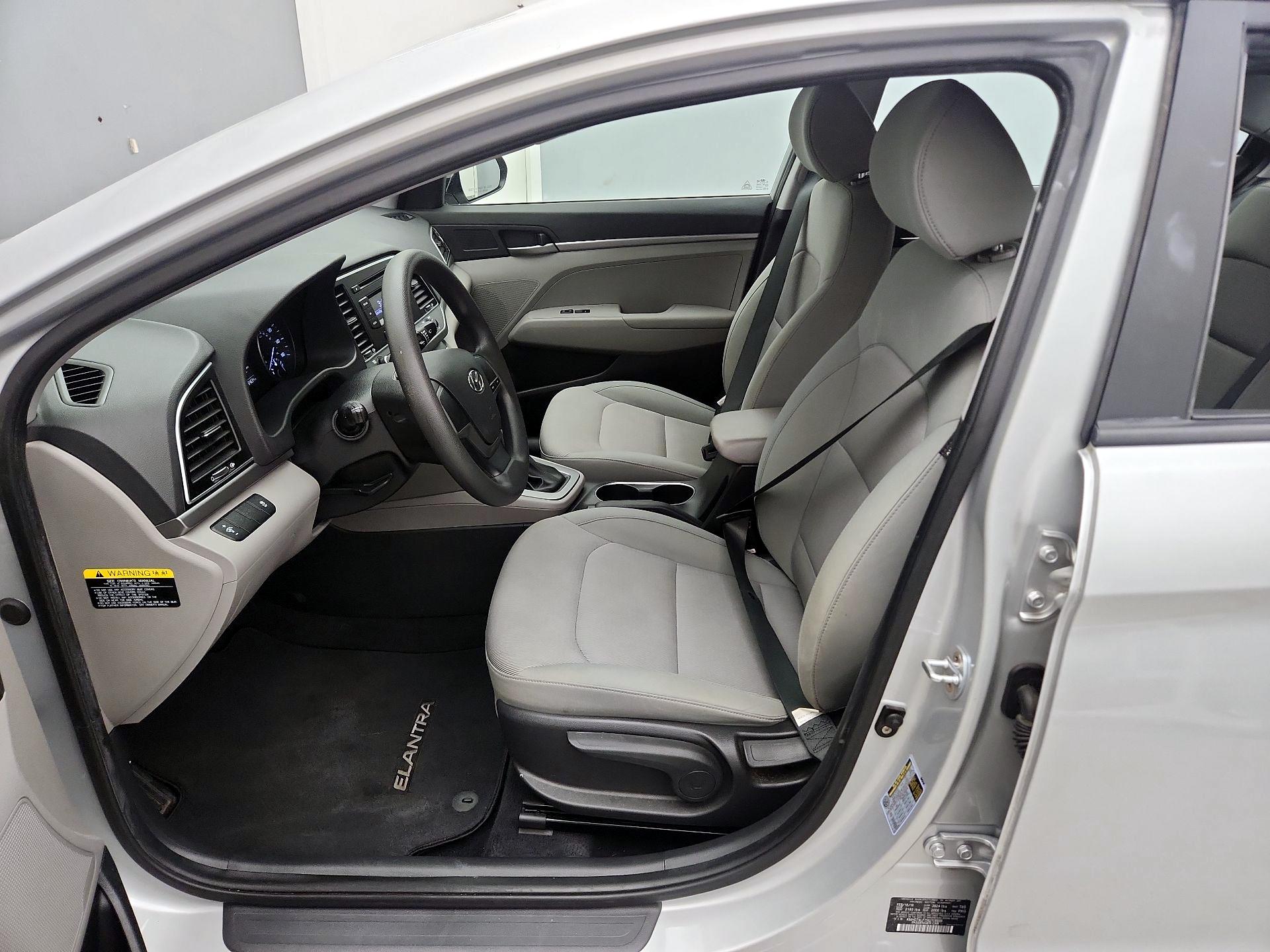 Thumbnail: 2017 Hyundai Elantra - 11
